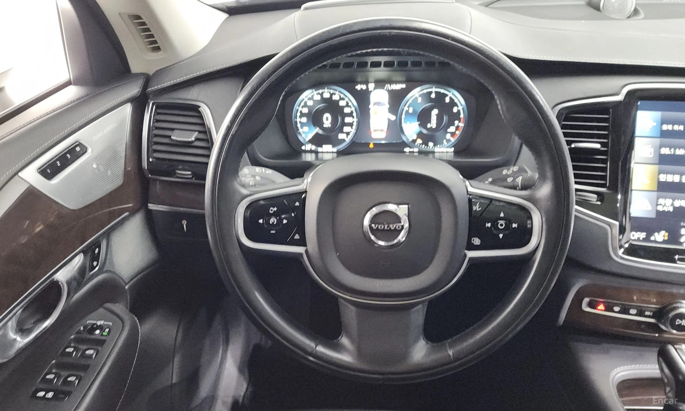 Volvo XC90 Gen 2 превью 13