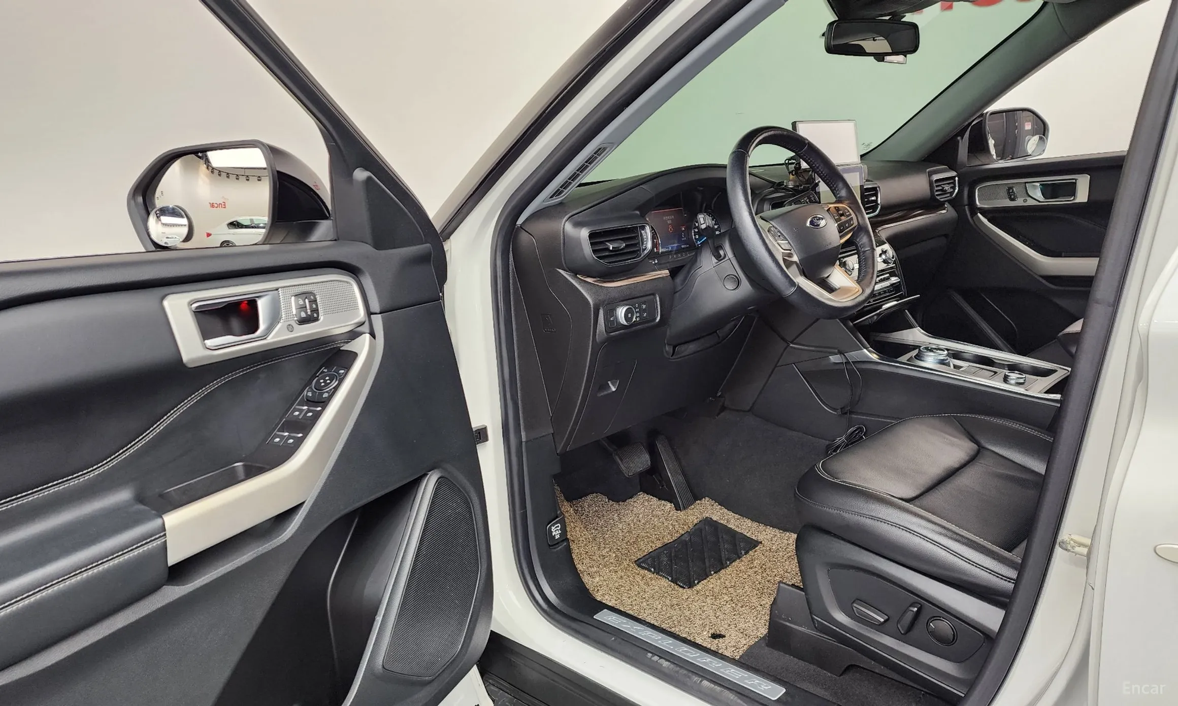 Ford Explorer 6th Generation превью 10