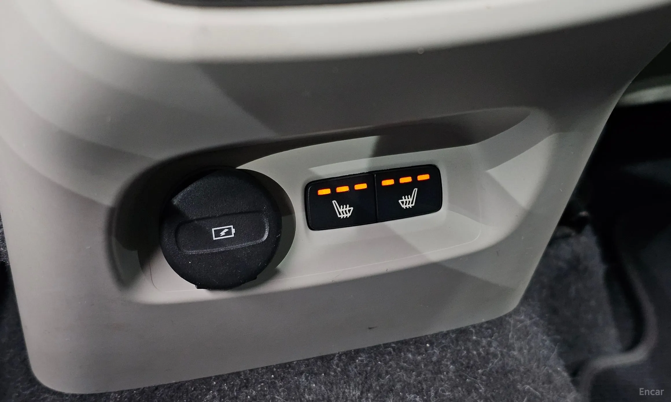 Volvo XC40 превью 19