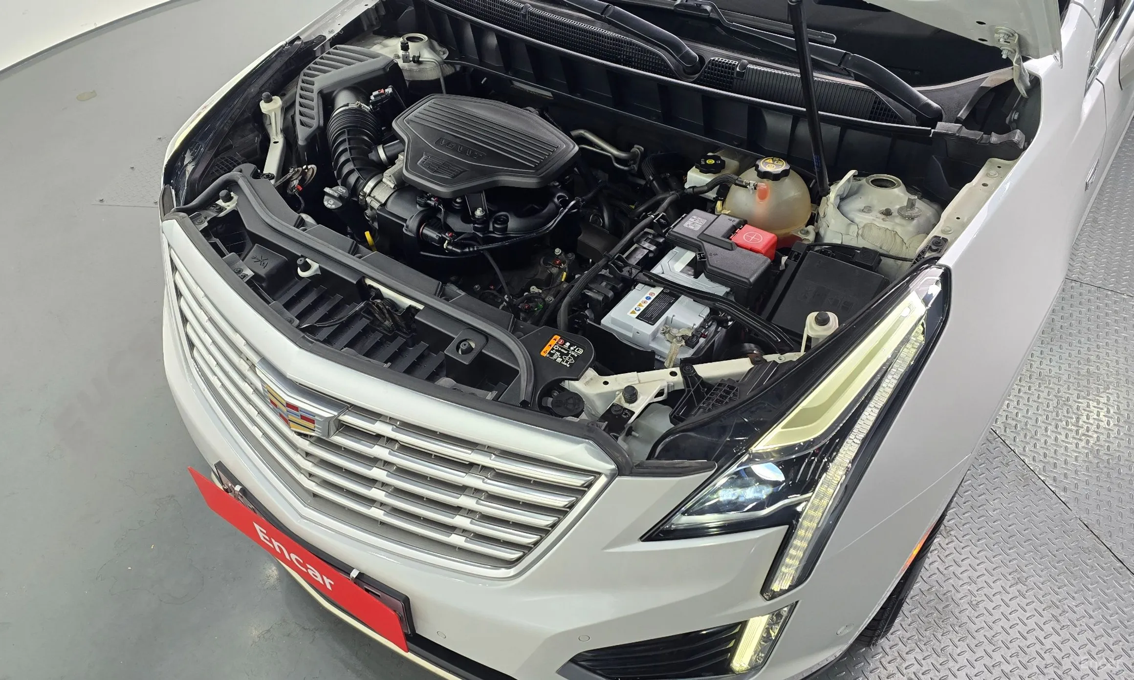 Cadillac XT5 превью 6