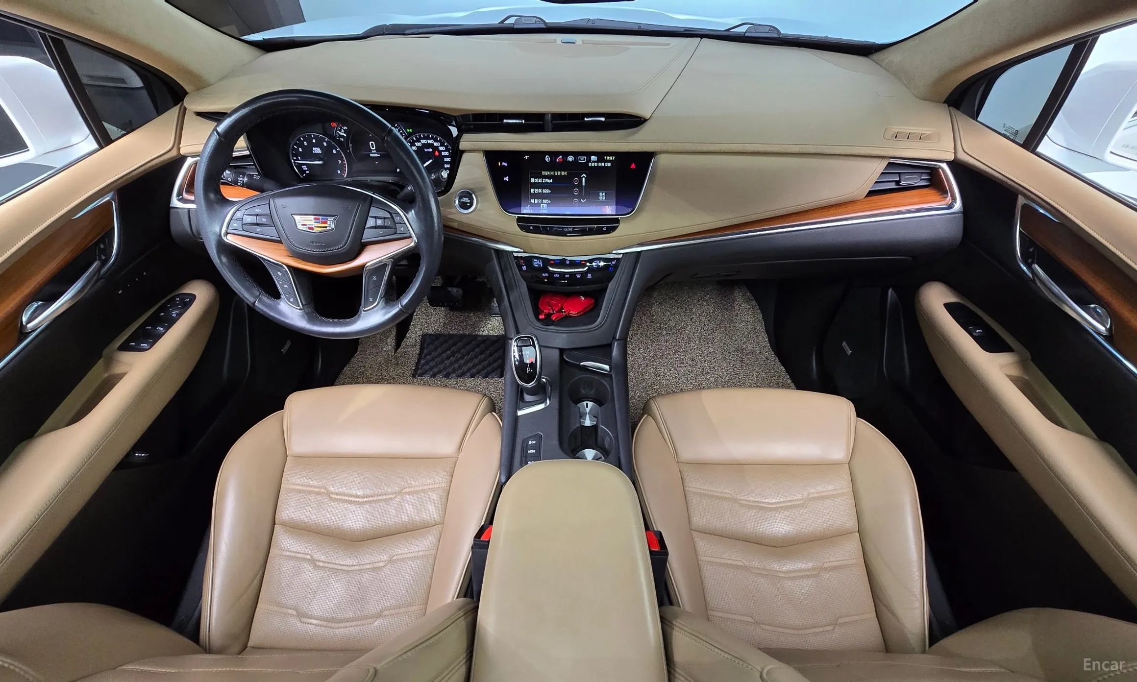 Cadillac XT5 превью 7