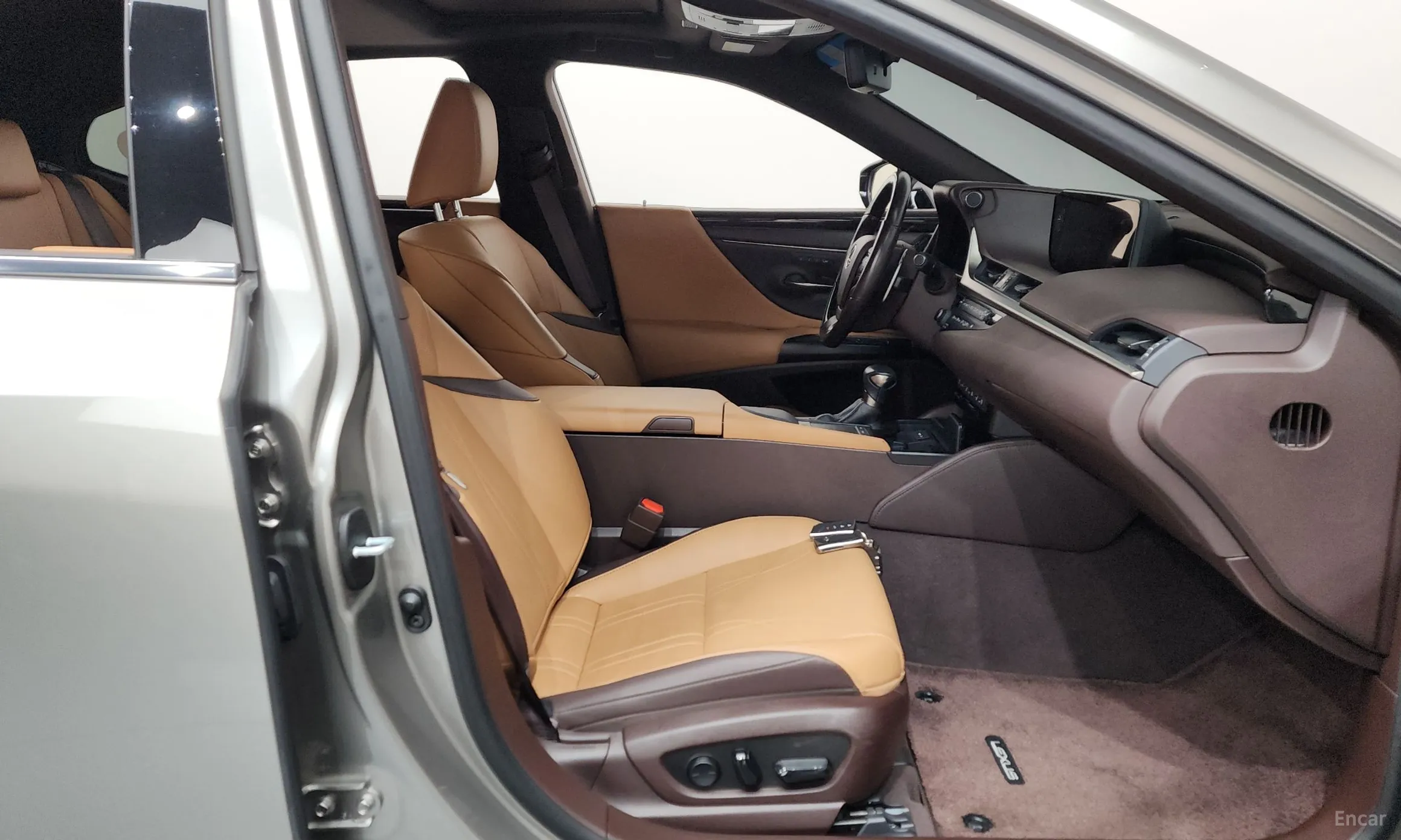 Lexus ES300h 7th Generation превью 11