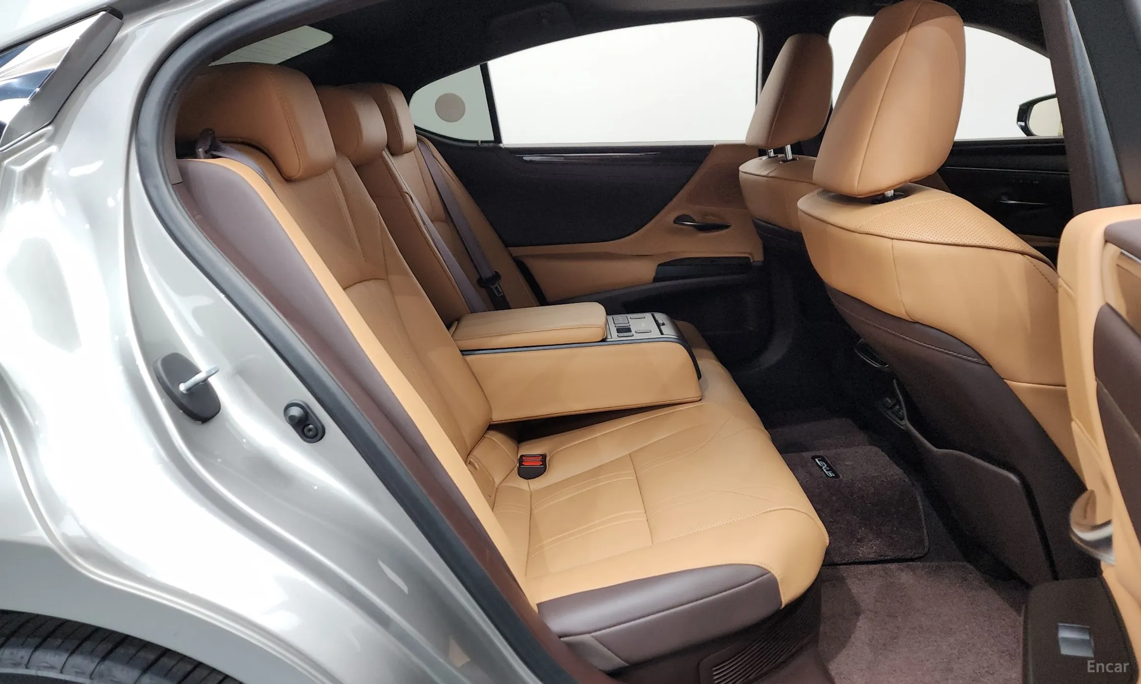 Lexus ES300h 7th Generation превью 12
