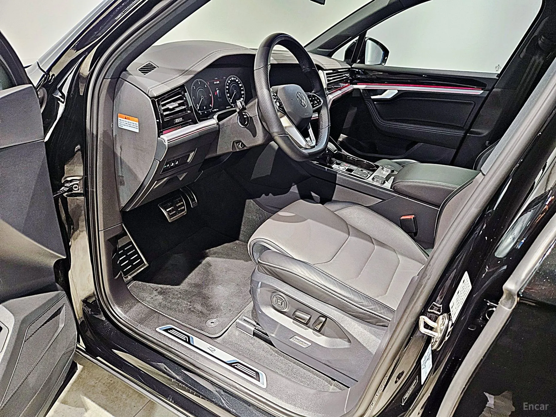 Volkswagen Touareg 3rd Generation превью 10