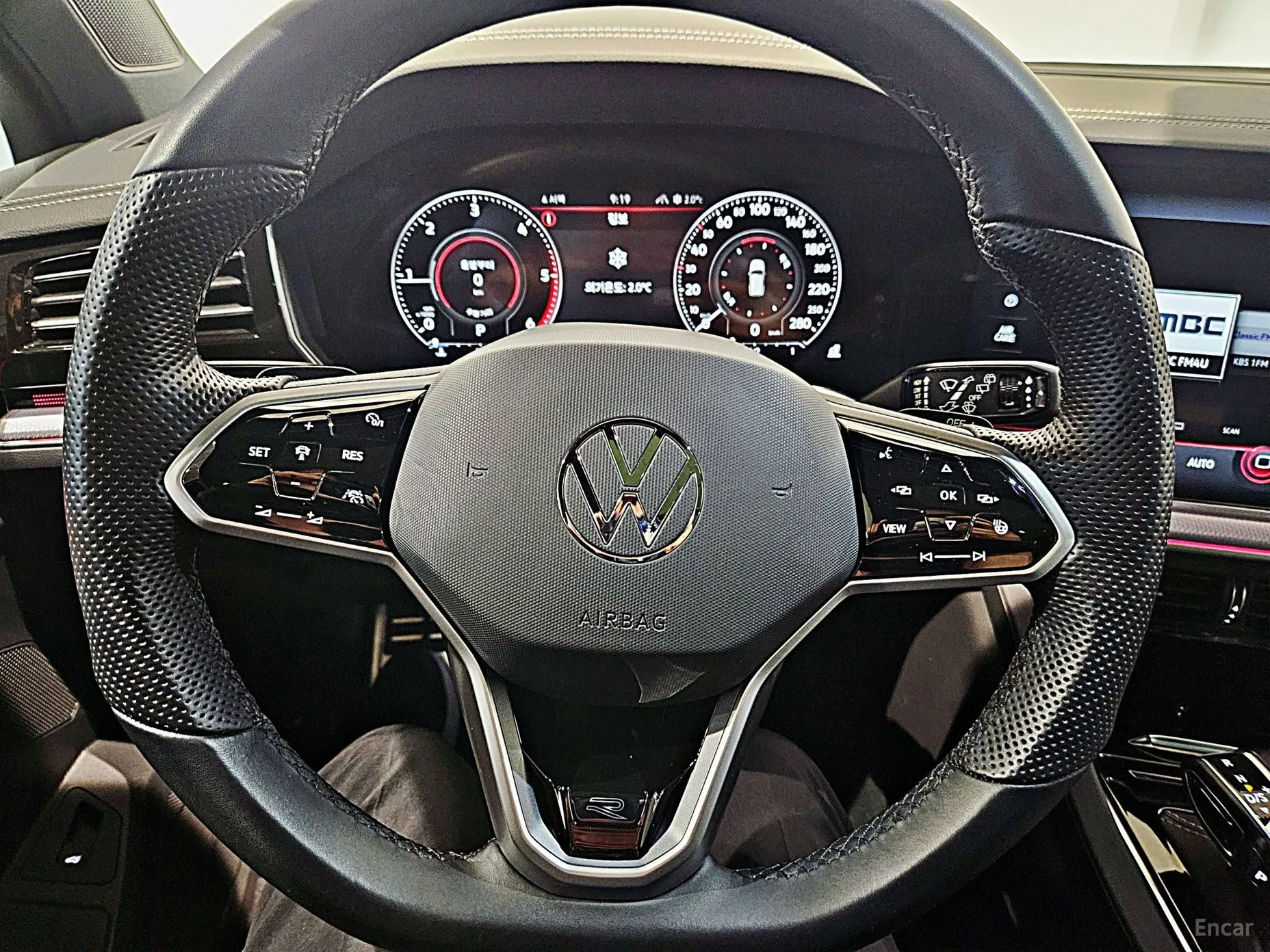 Volkswagen Touareg 3rd Generation превью 11