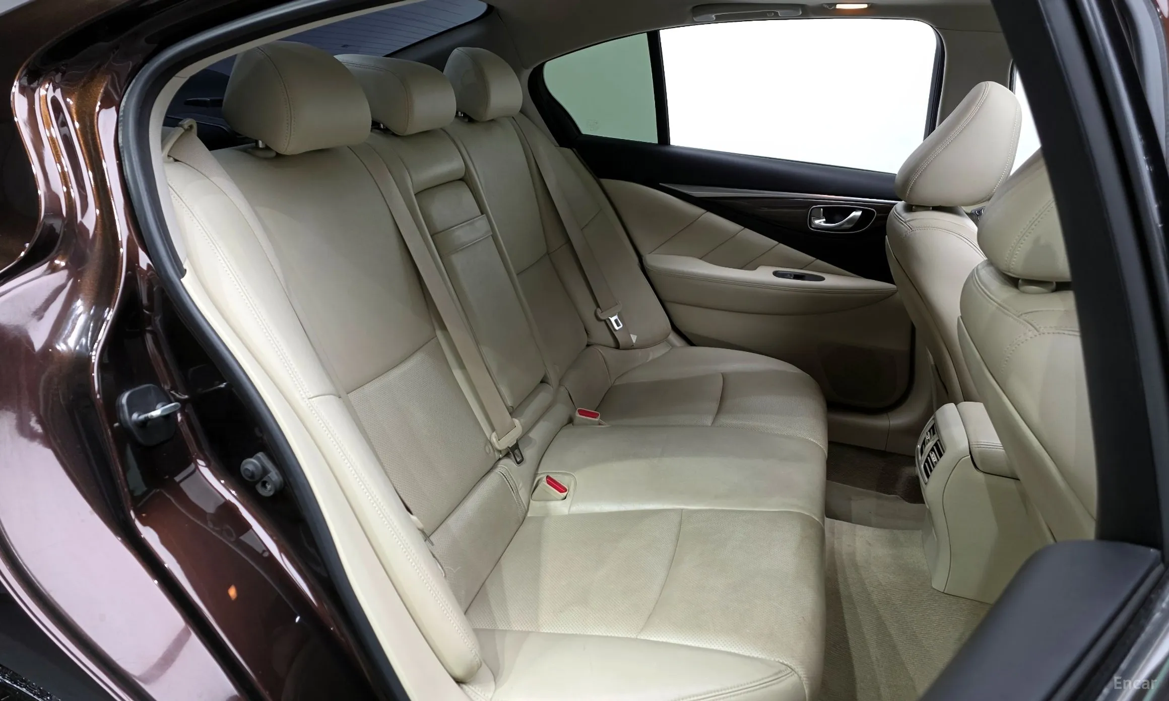Infiniti Q50 превью 12