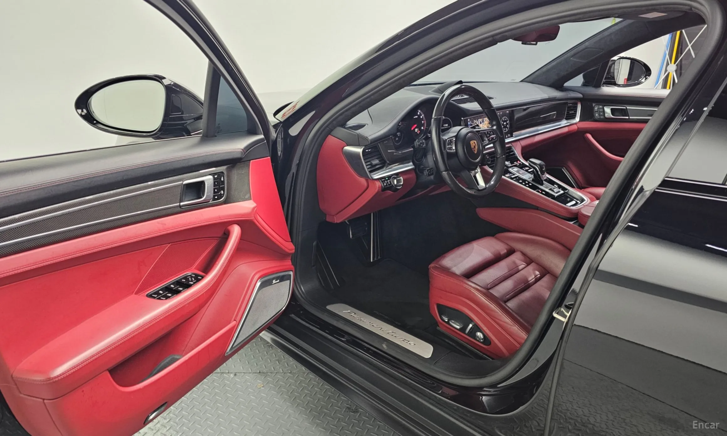 Porsche Panamera (971) превью 10