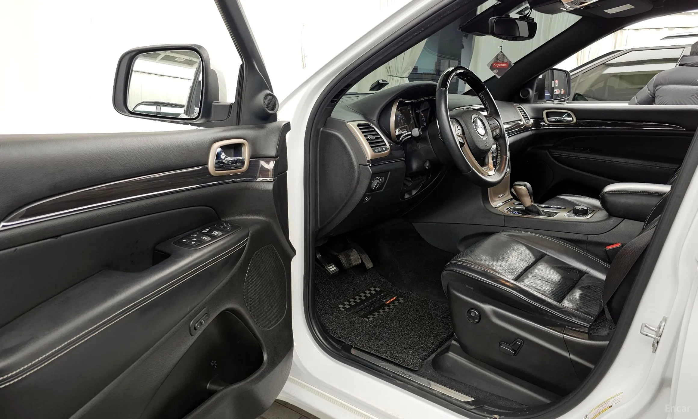 Jeep Grand Cherokee превью 10