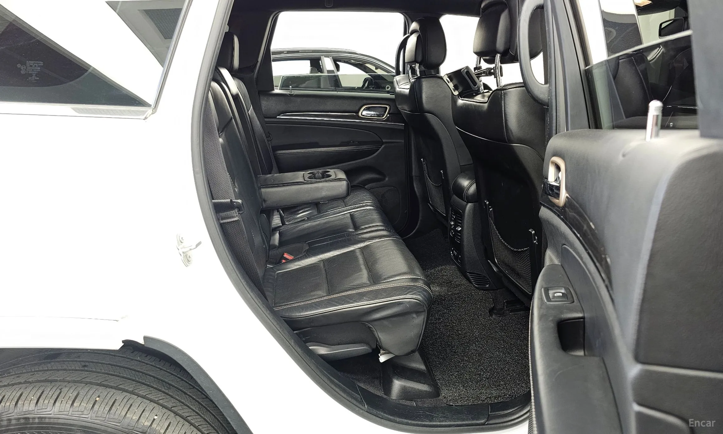 Jeep Grand Cherokee превью 12