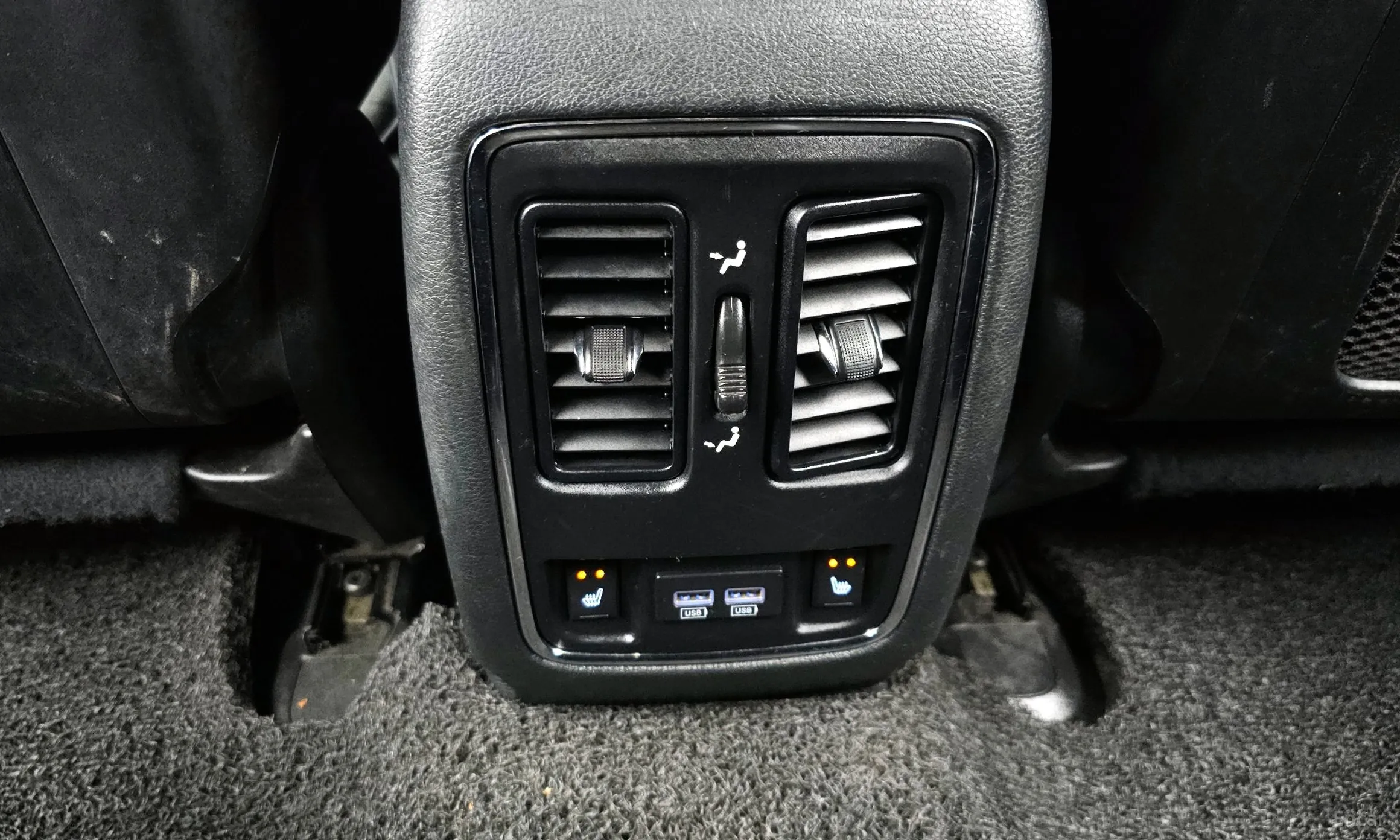 Jeep Grand Cherokee превью 18