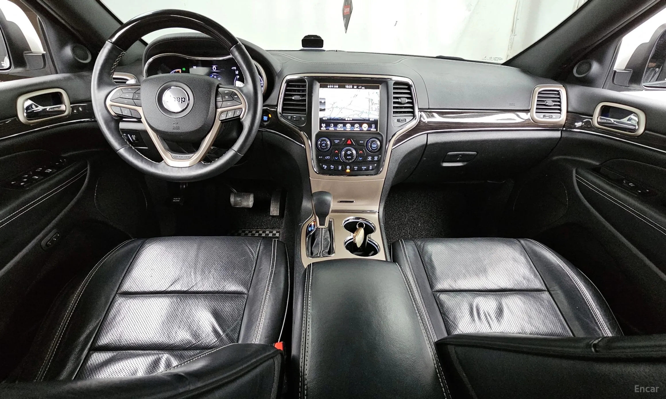 Jeep Grand Cherokee превью 7