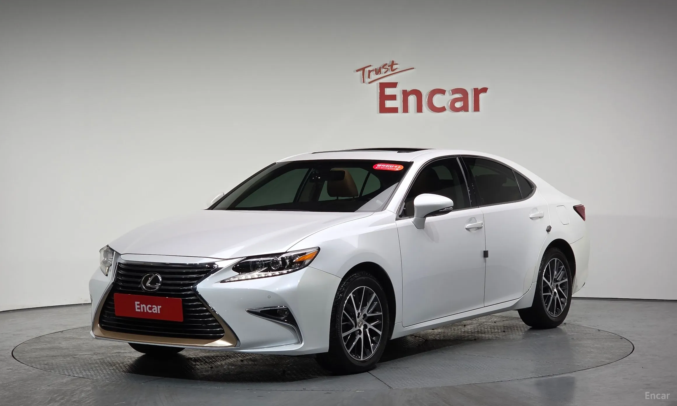 Lexus New ES350