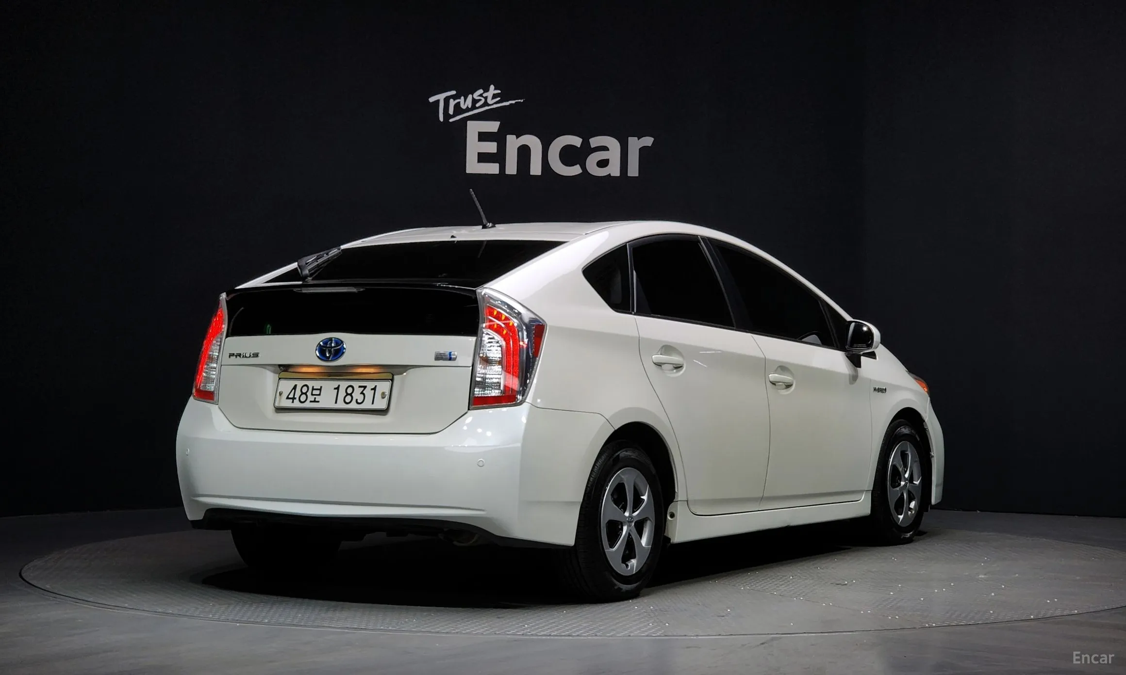 Toyota Toyota Prius превью 2