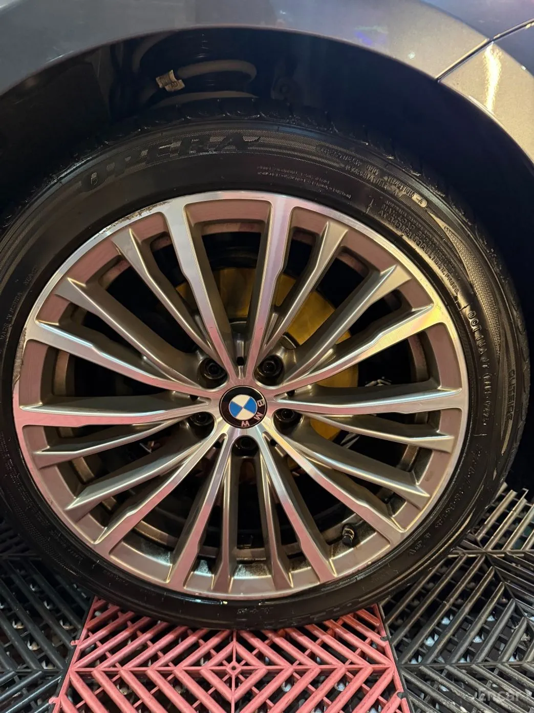 BMW 3 Series (G20) превью 9