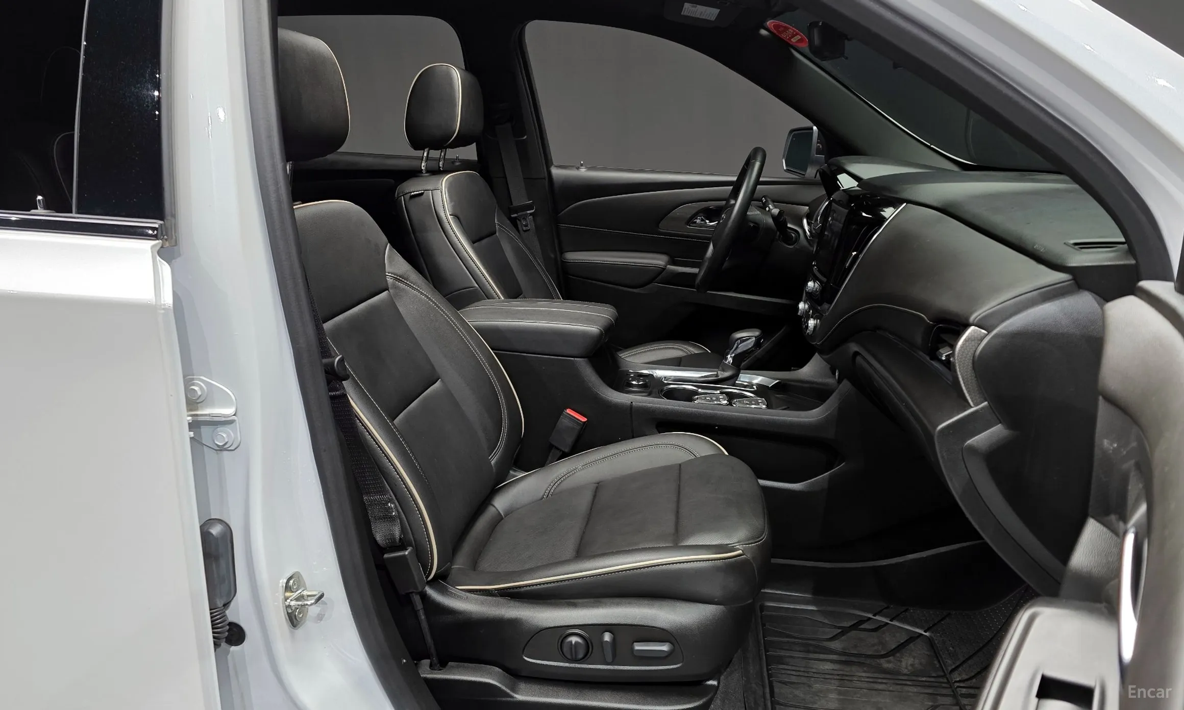 Chevrolet (GM Daewoo) Traverse превью 11
