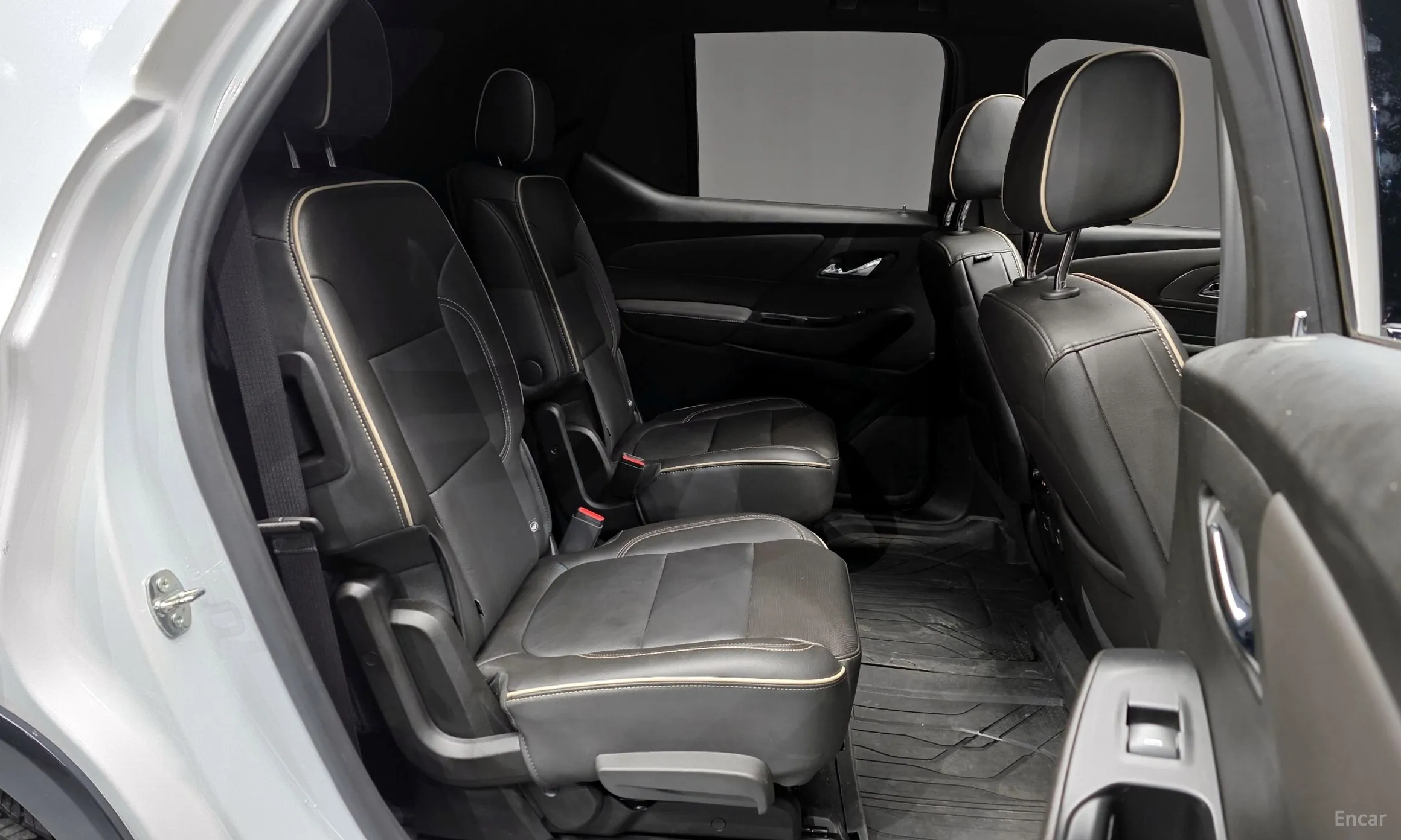 Chevrolet (GM Daewoo) Traverse превью 12