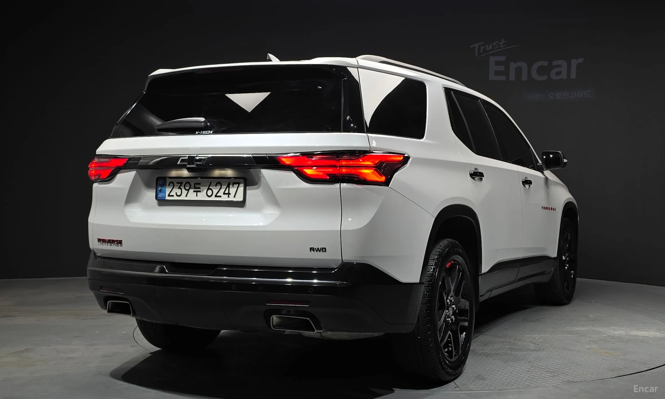 Chevrolet (GM Daewoo) Traverse превью 2