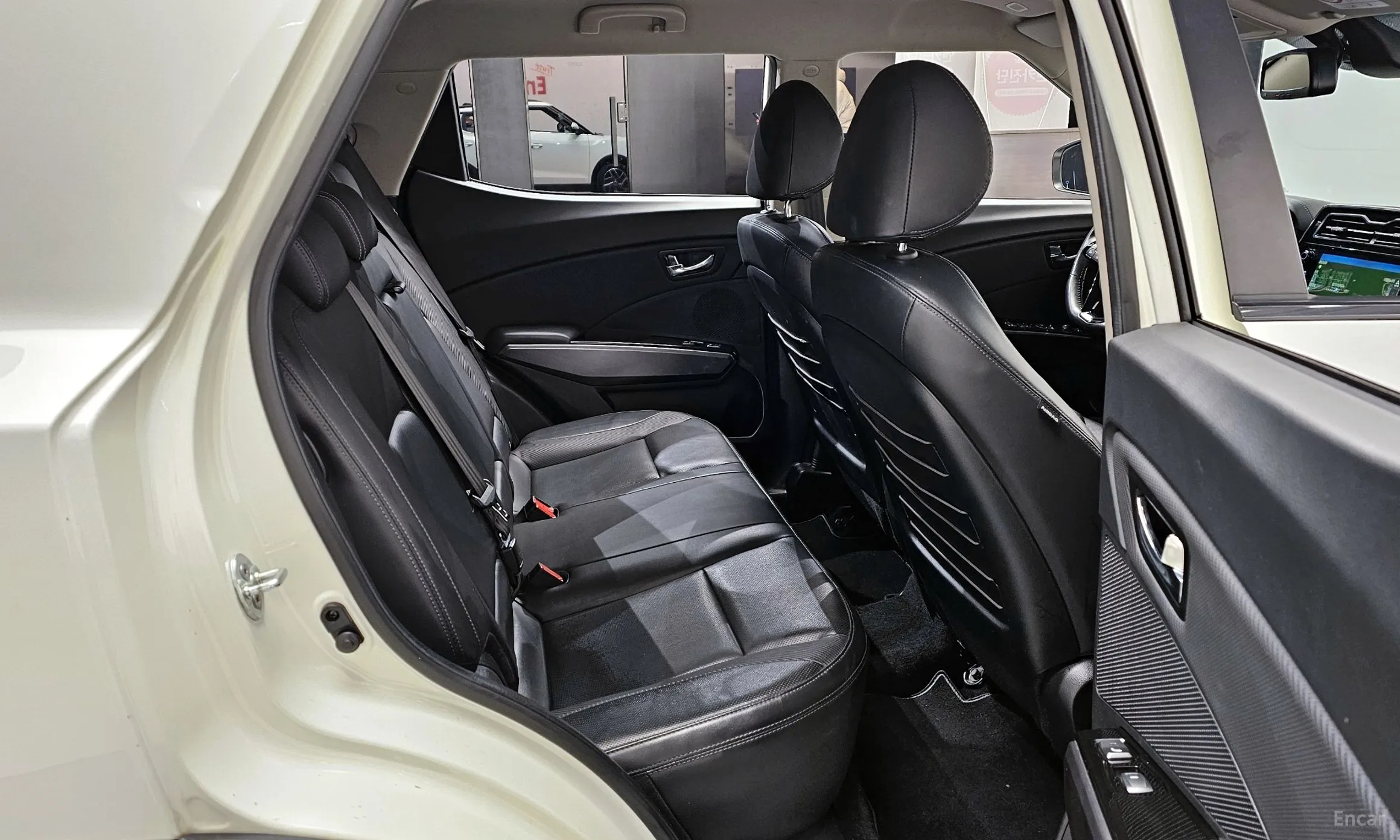KG Mobility (SsangYong) Berry New Tivoli превью 12