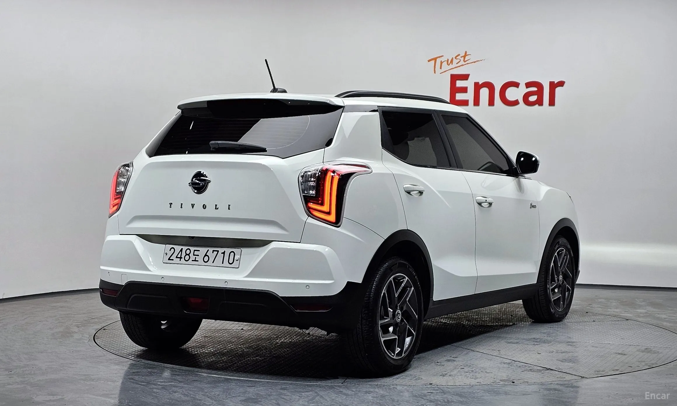 KG Mobility (SsangYong) Berry New Tivoli превью 2