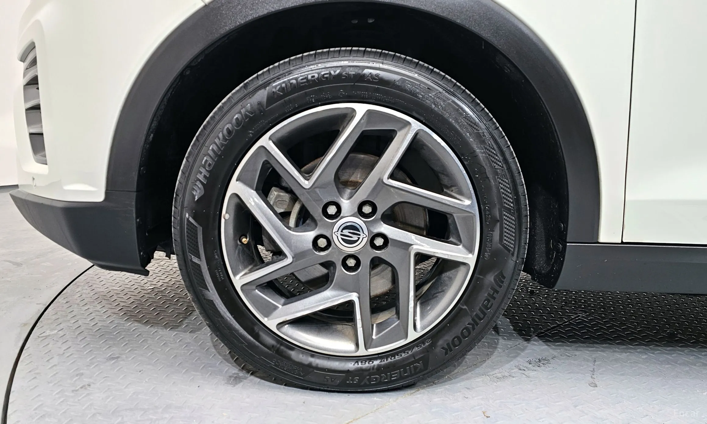 KG Mobility (SsangYong) Berry New Tivoli превью 5