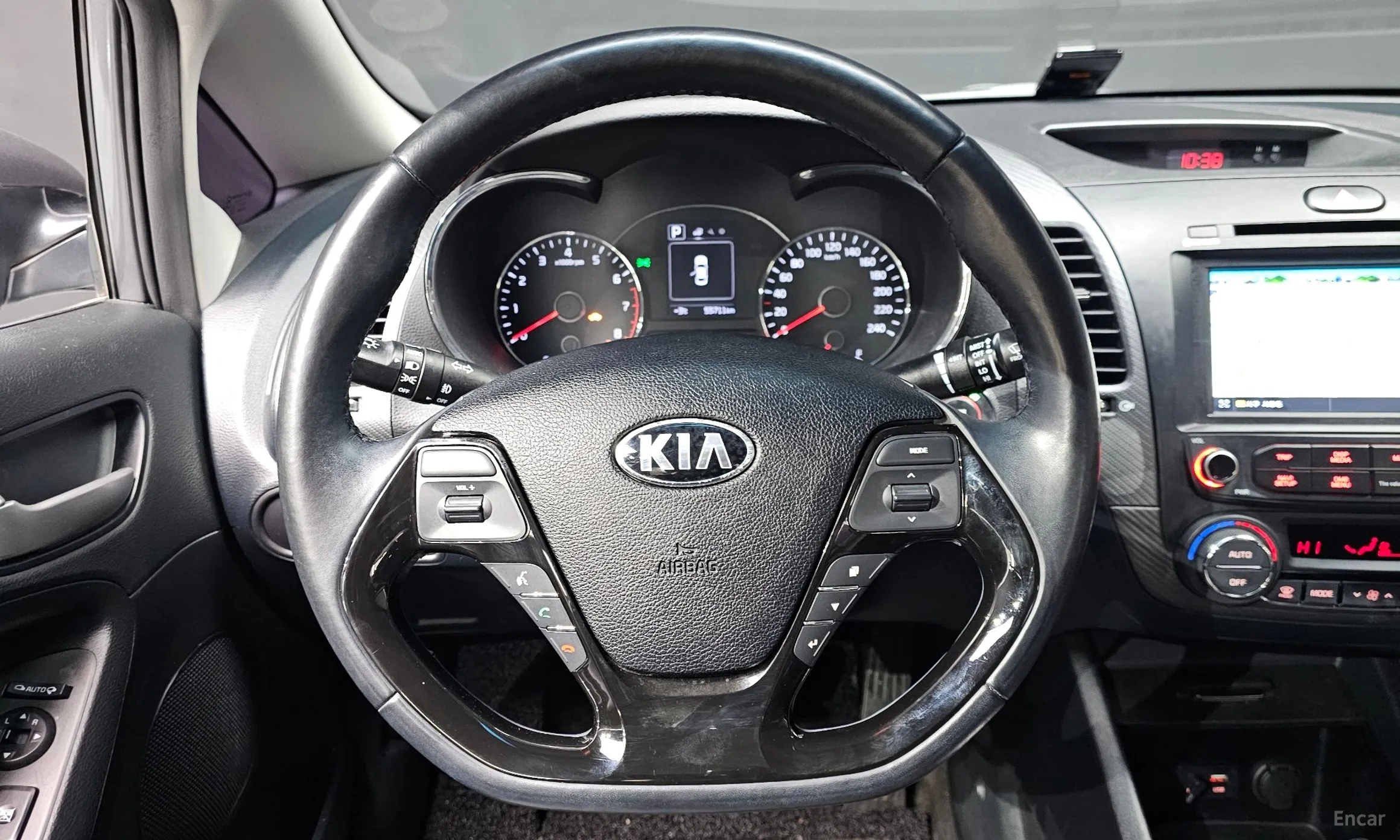 Kia K3 превью 14