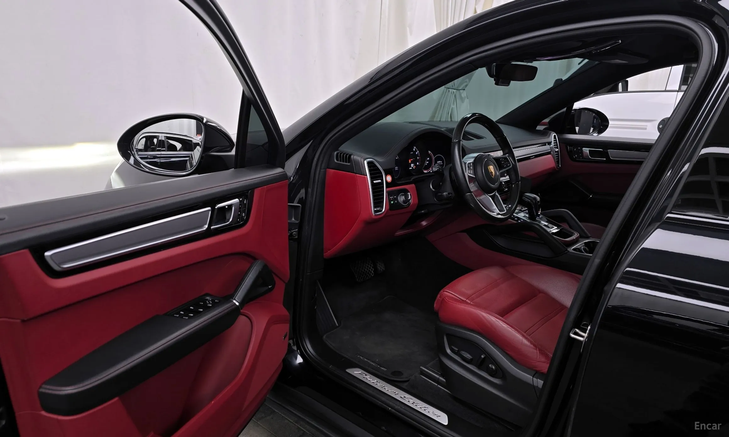 Porsche Cayenne (PO536) превью 10