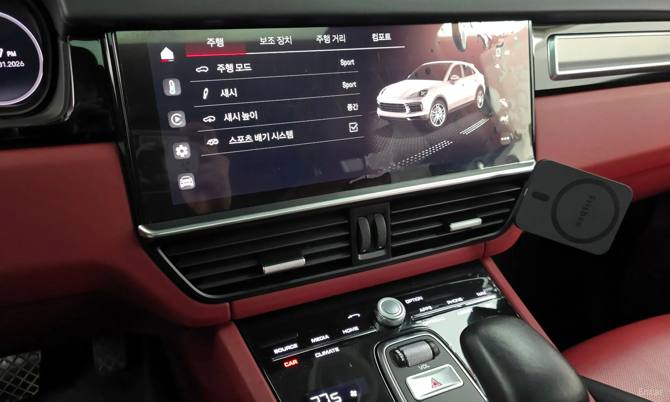 Porsche Cayenne (PO536) превью 16