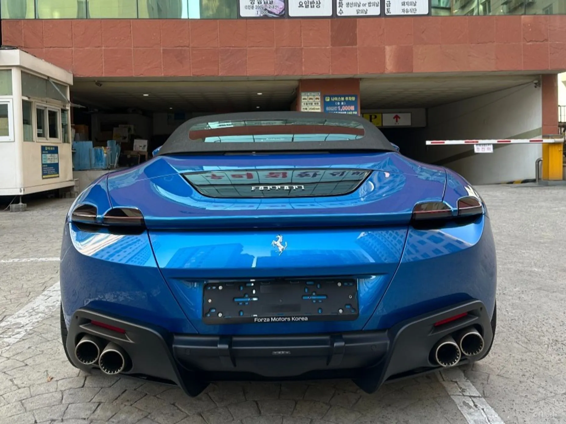 Ferrari rome превью 8