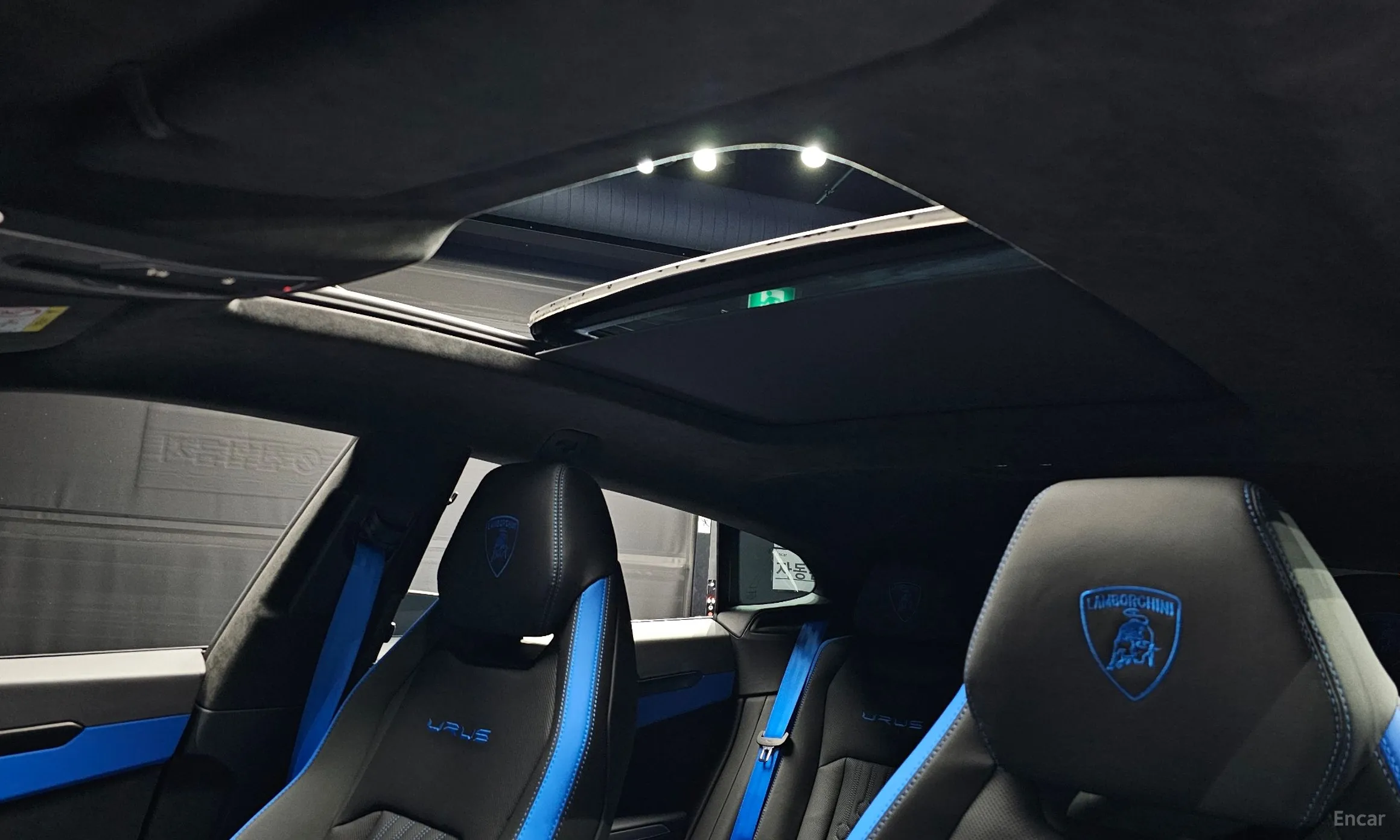 Lamborghini Urus превью 17