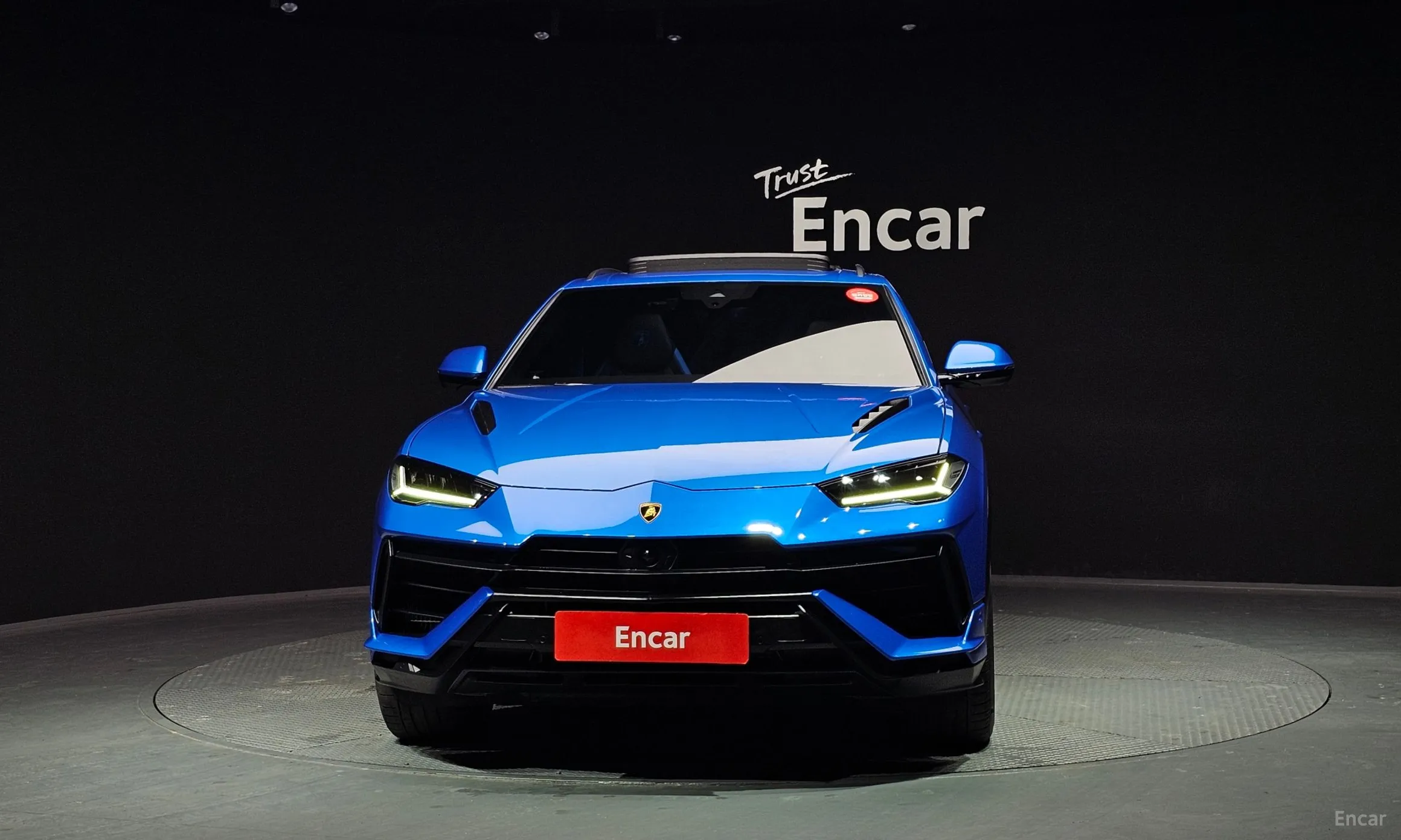Lamborghini Urus превью 3