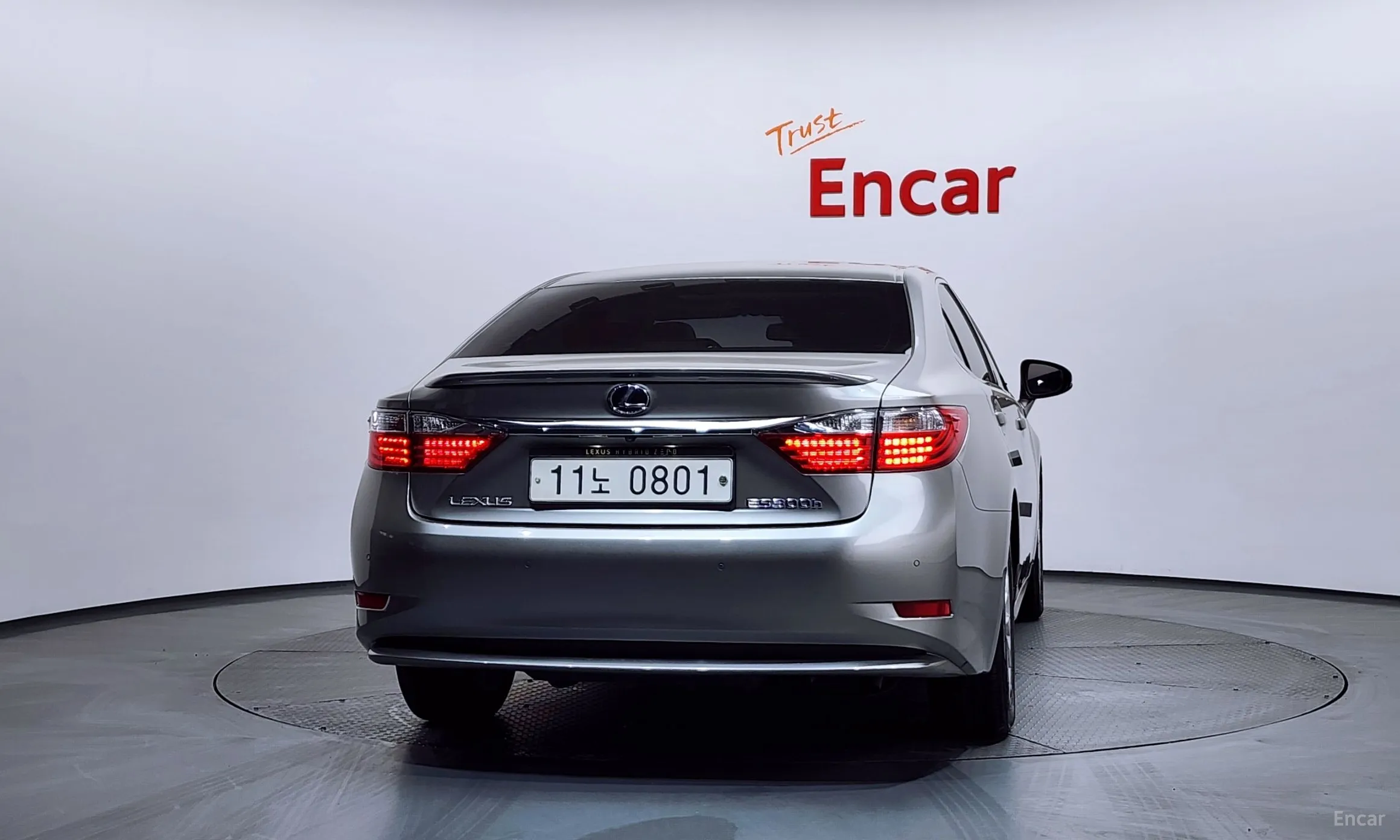 Lexus New ES300h превью 4