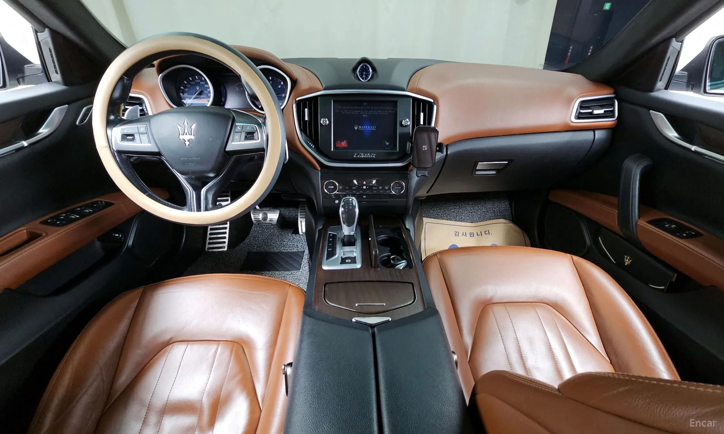 Maserati Ghibli превью 7
