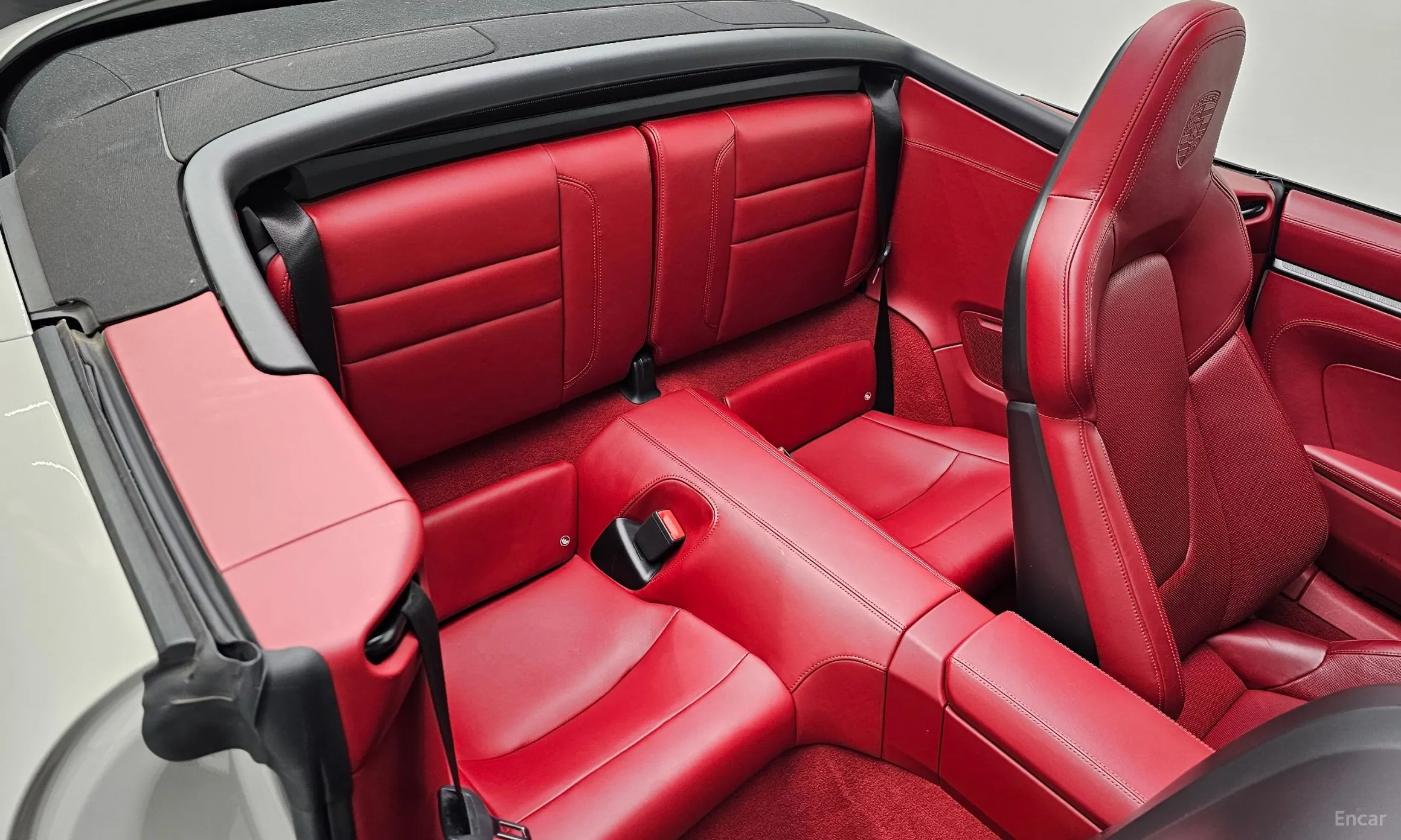 Porsche 911 (992) превью 12