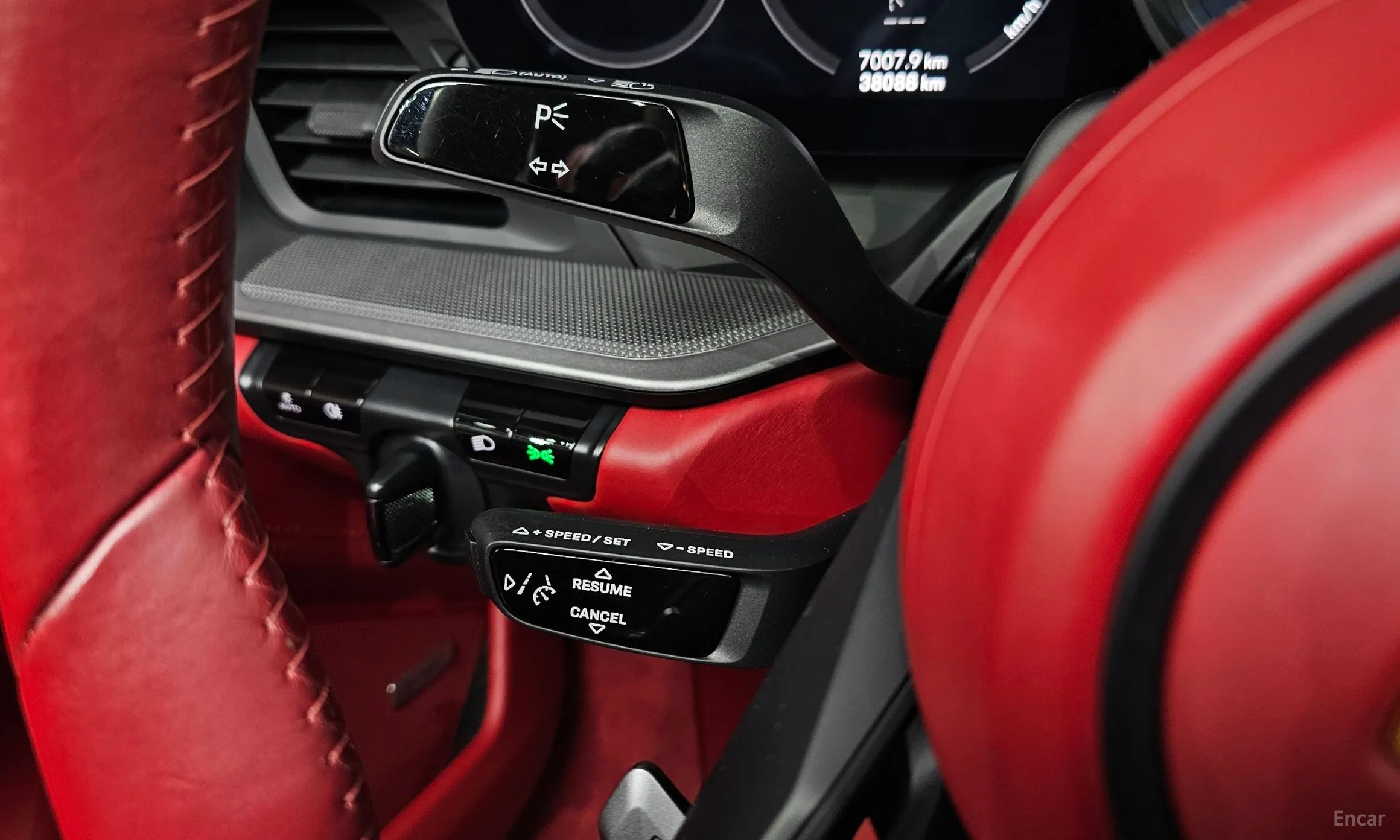 Porsche 911 (992) превью 17