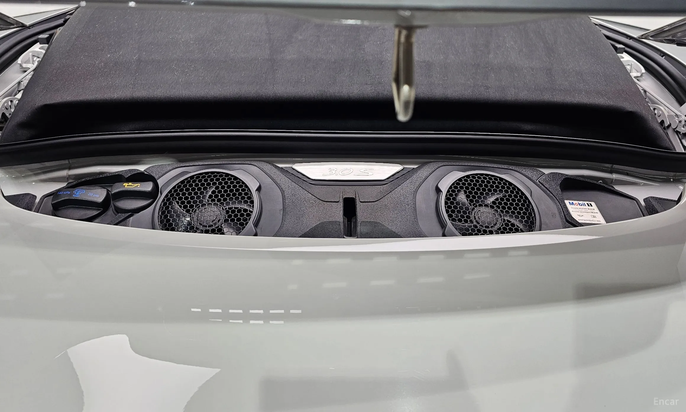 Porsche 911 (992) превью 20
