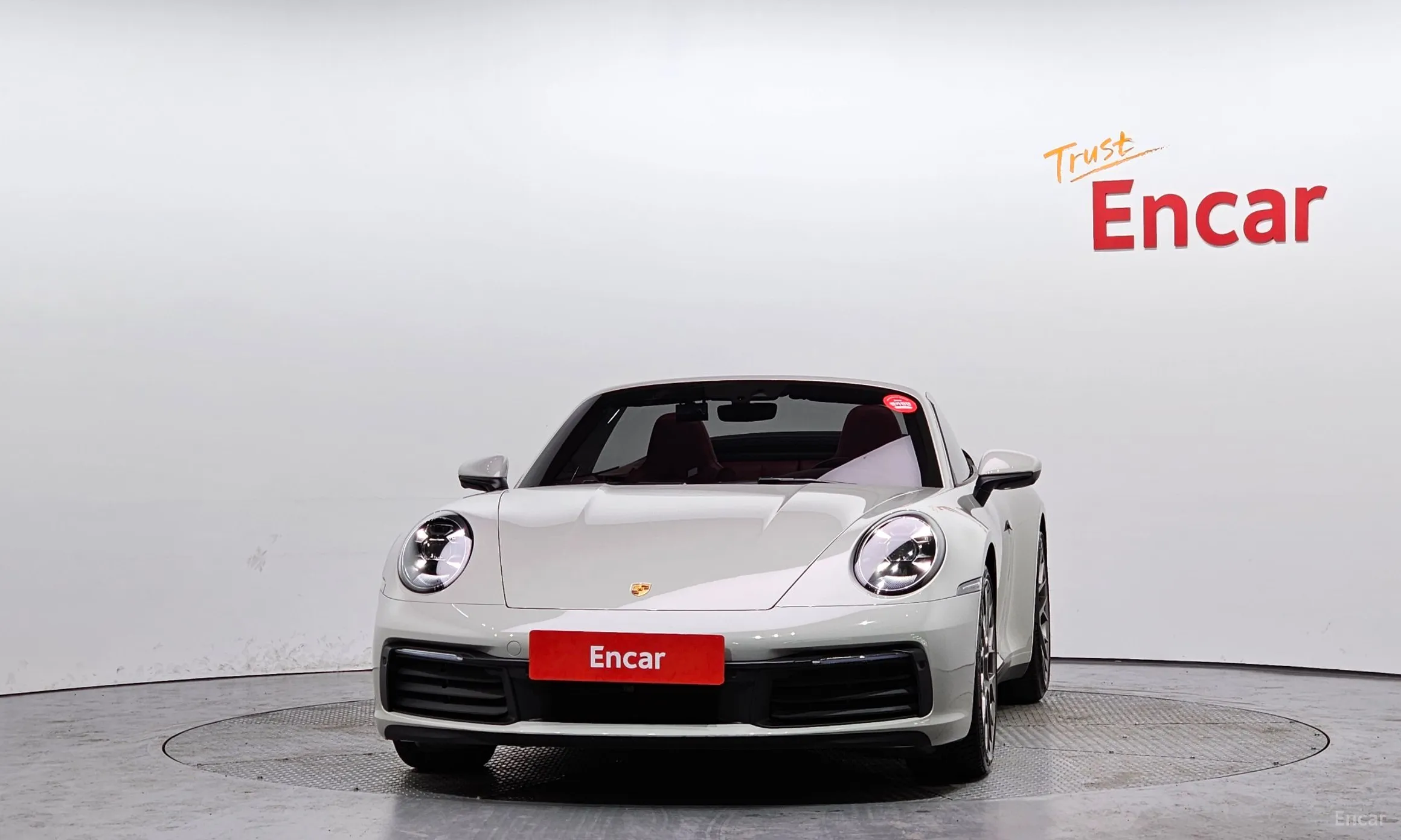 Porsche 911 (992) превью 3