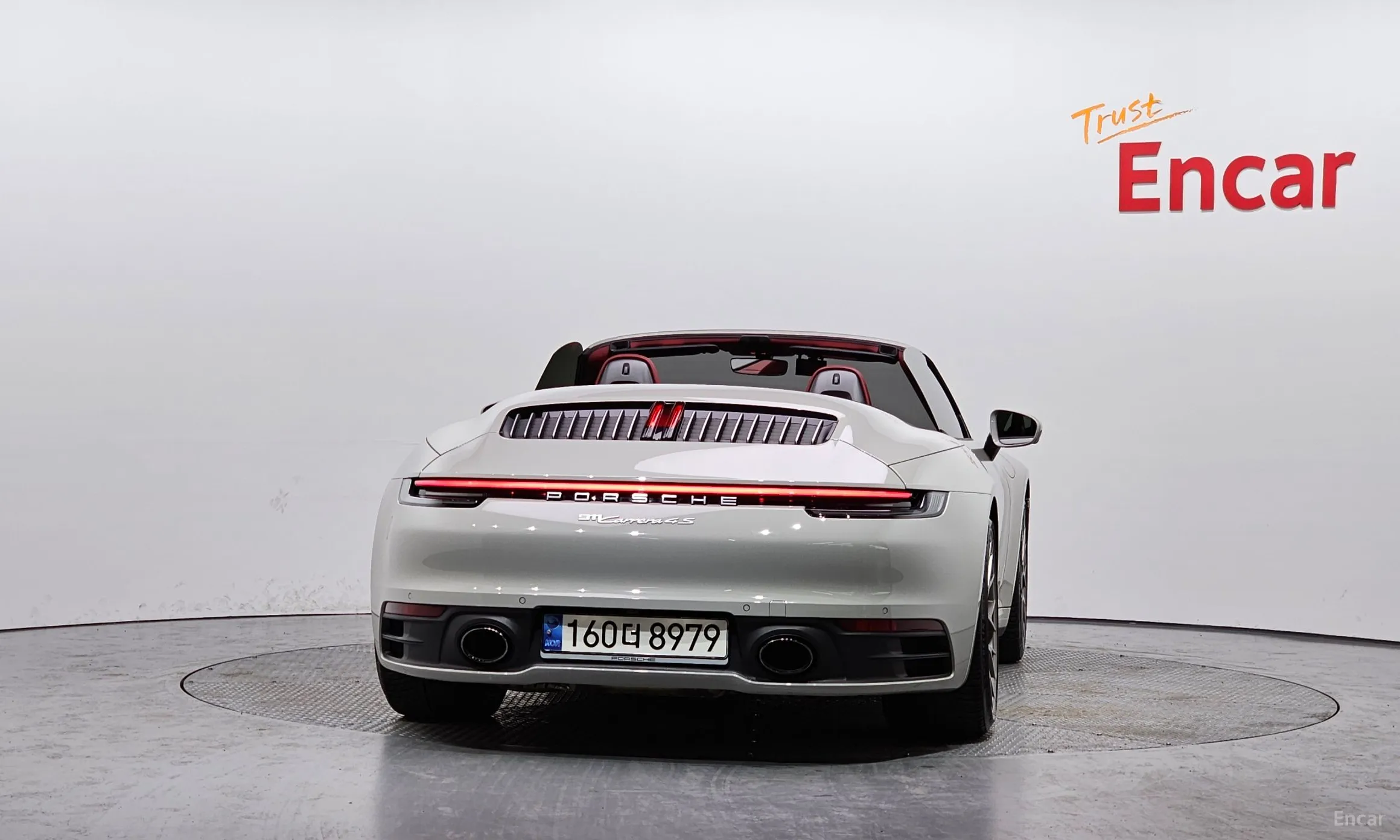 Porsche 911 (992) превью 4