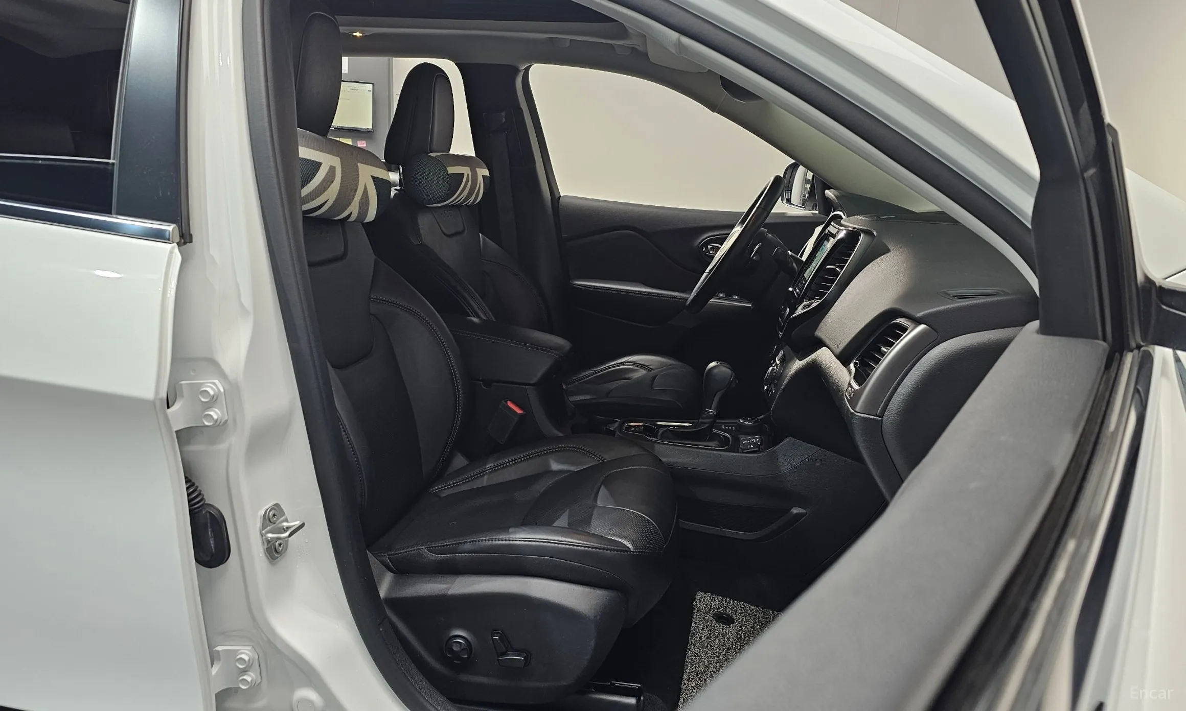 Jeep Cherokee (KL) превью 10
