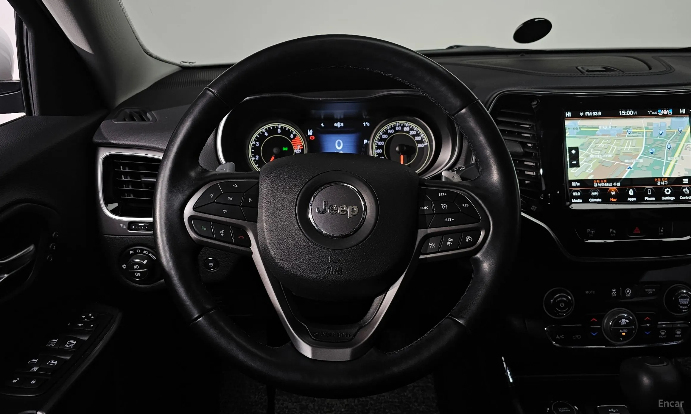 Jeep Cherokee (KL) превью 13