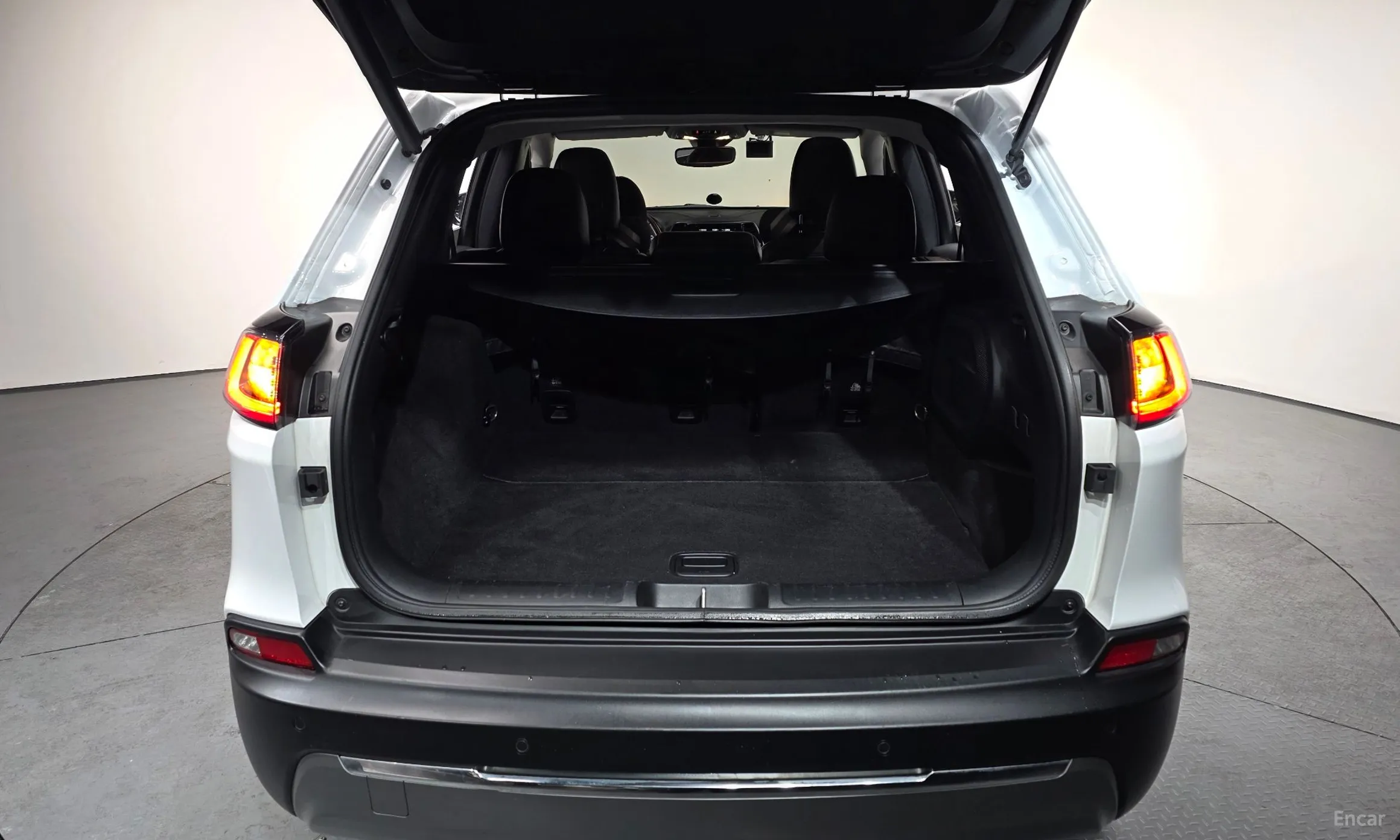 Jeep Cherokee (KL) превью 20
