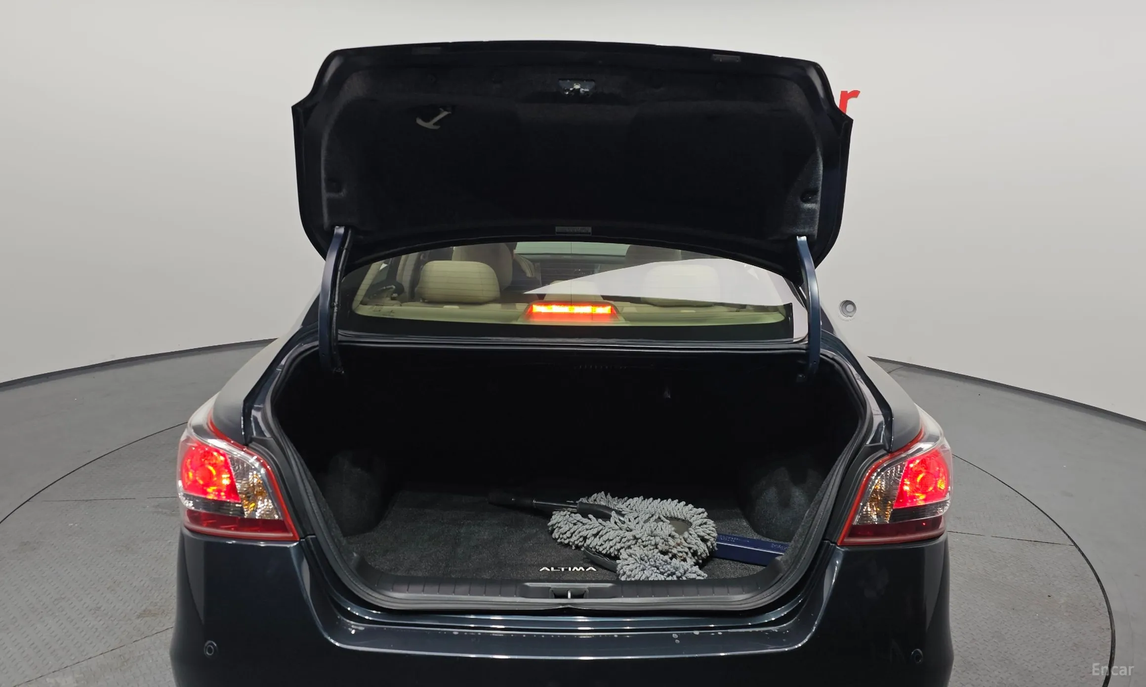 Nissan Altima превью 20