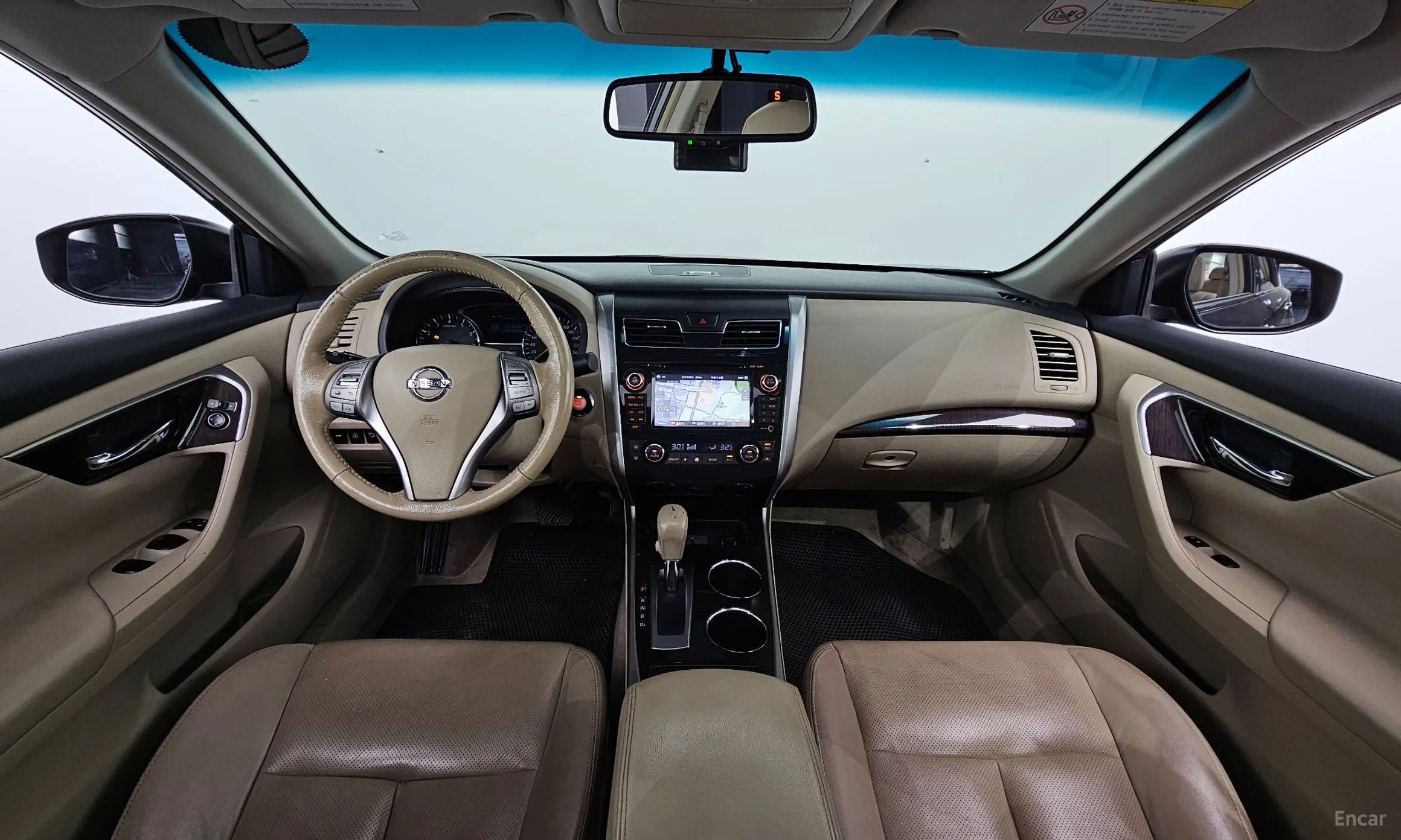 Nissan Altima превью 7