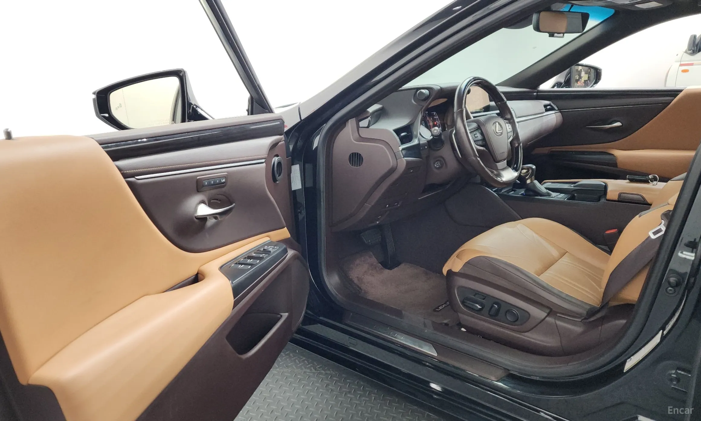 Lexus ES300h 7th Generation превью 10