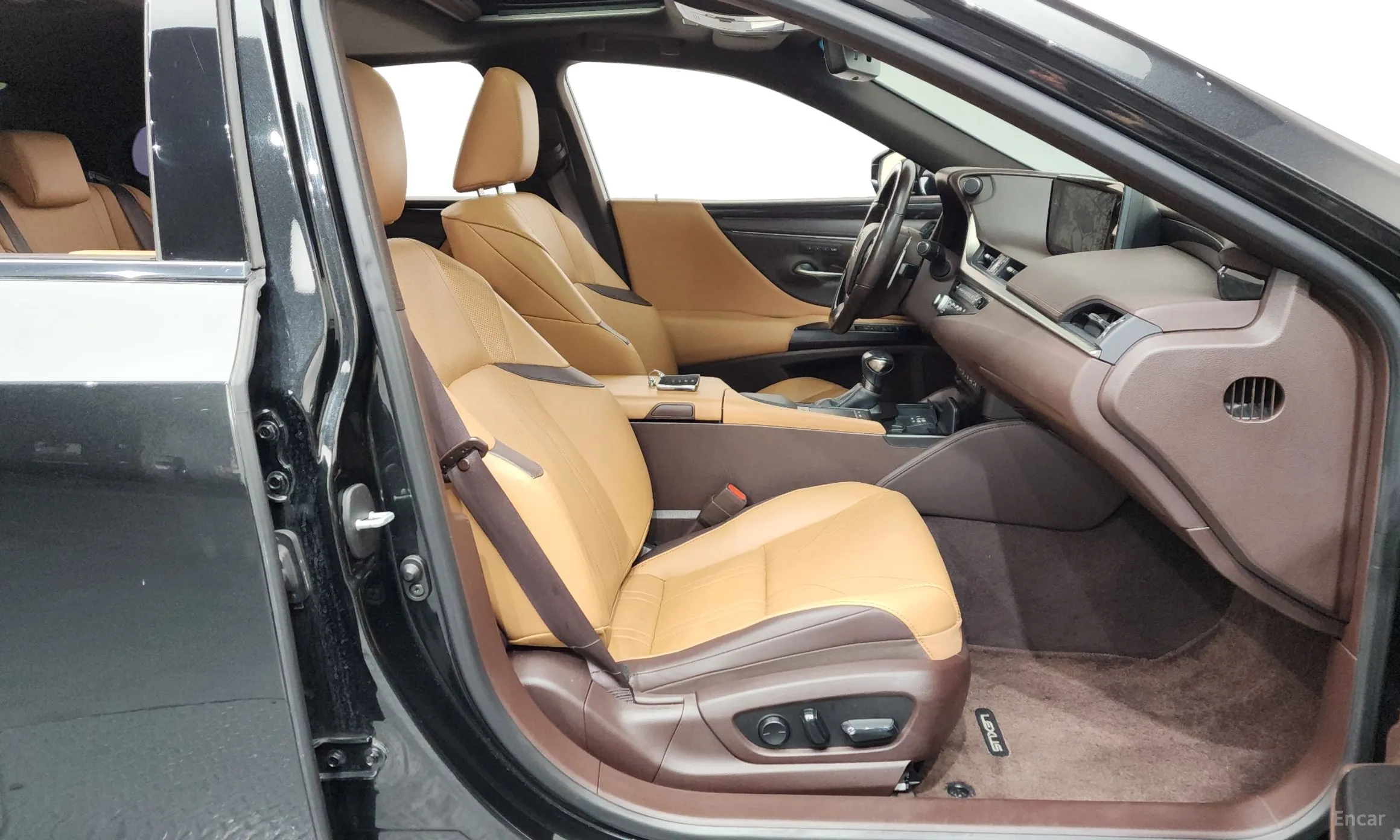 Lexus ES300h 7th Generation превью 11