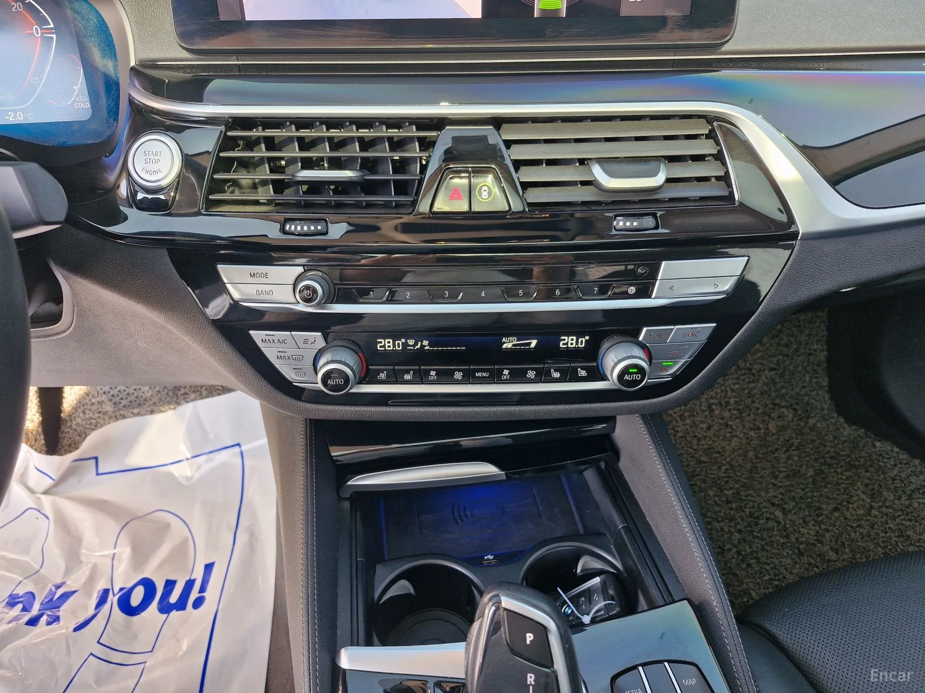 BMW 5 Series (G30) превью 12