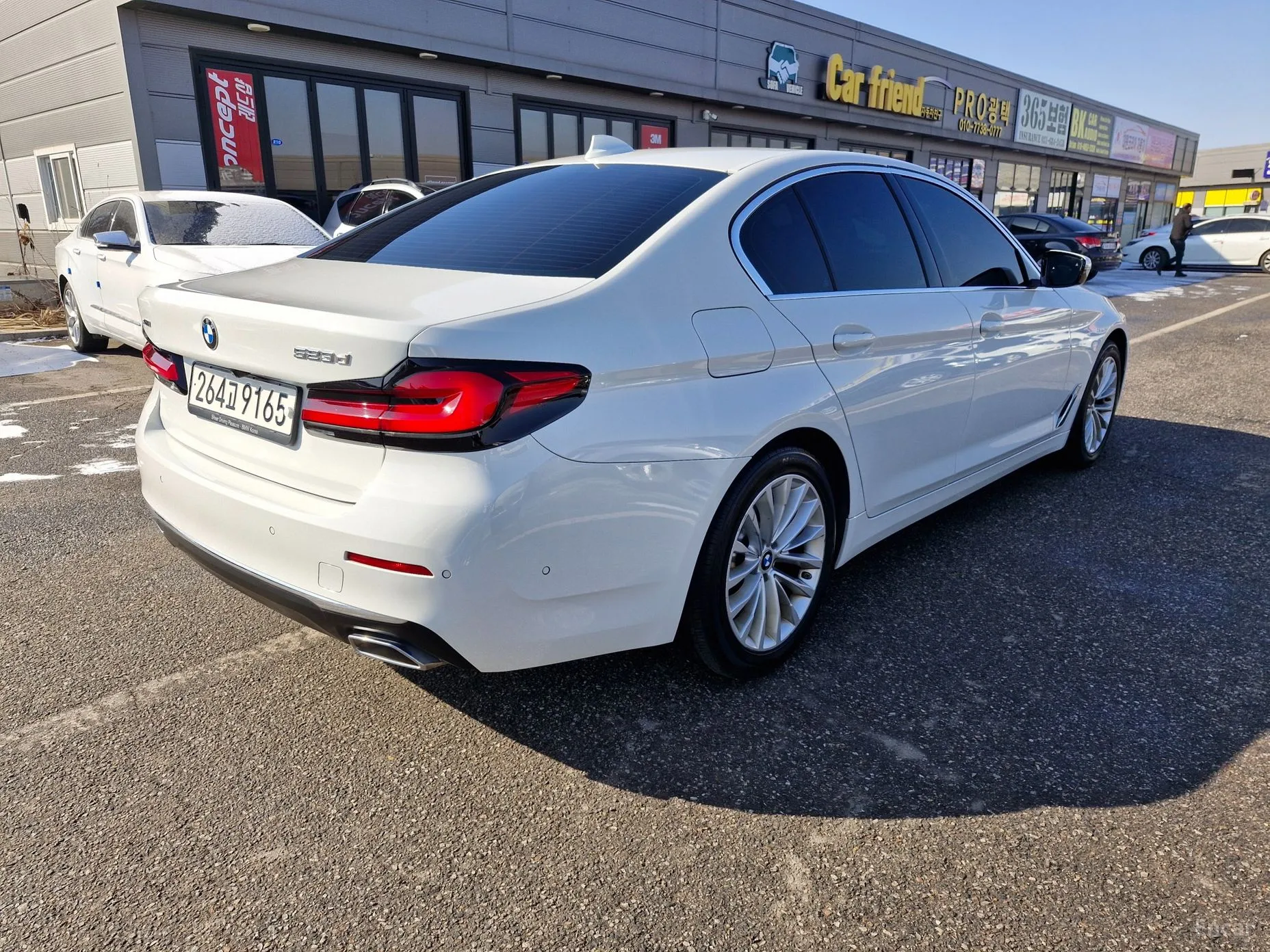 BMW 5 Series (G30) превью 5