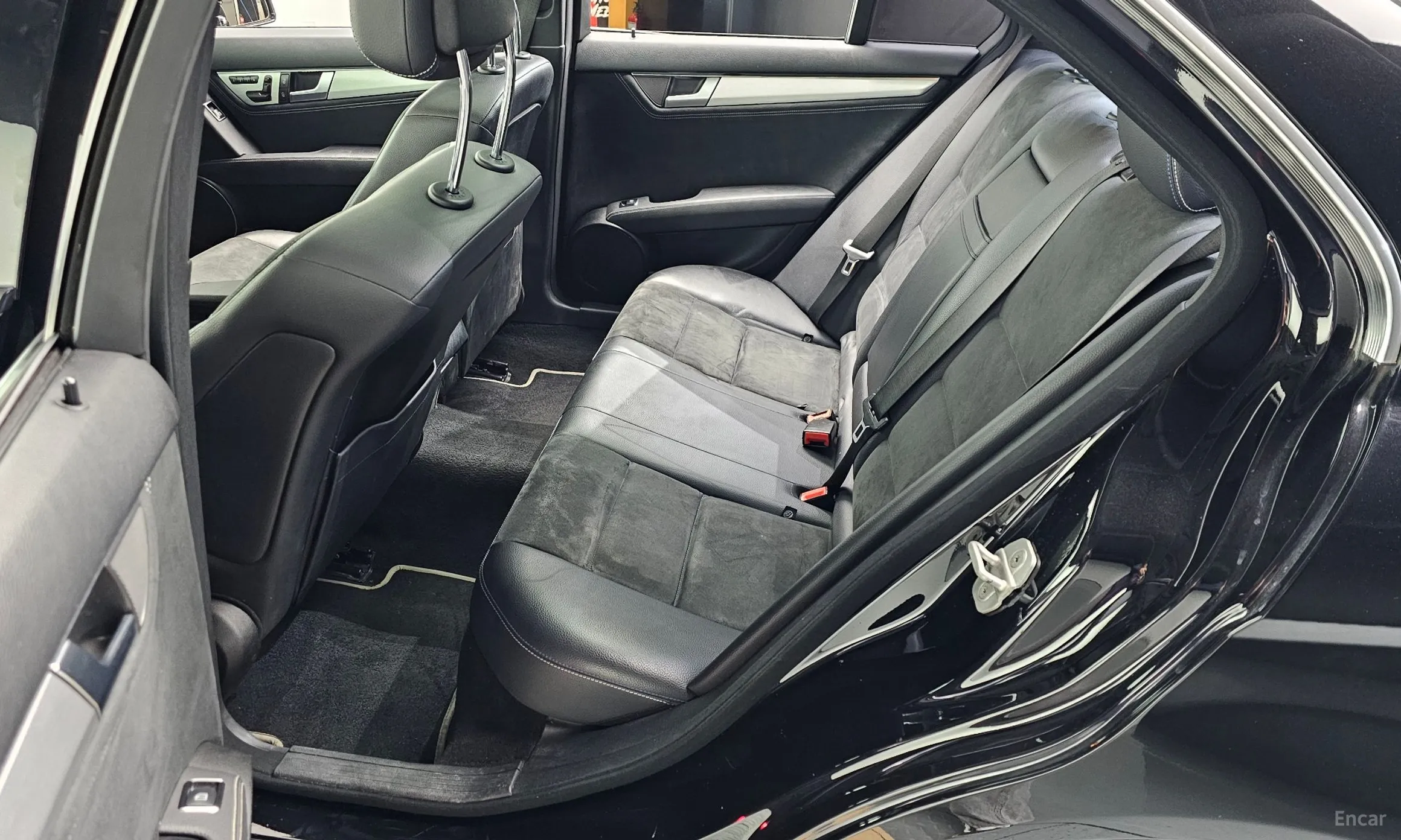 Mercedes Benz C-Class W204 превью 13