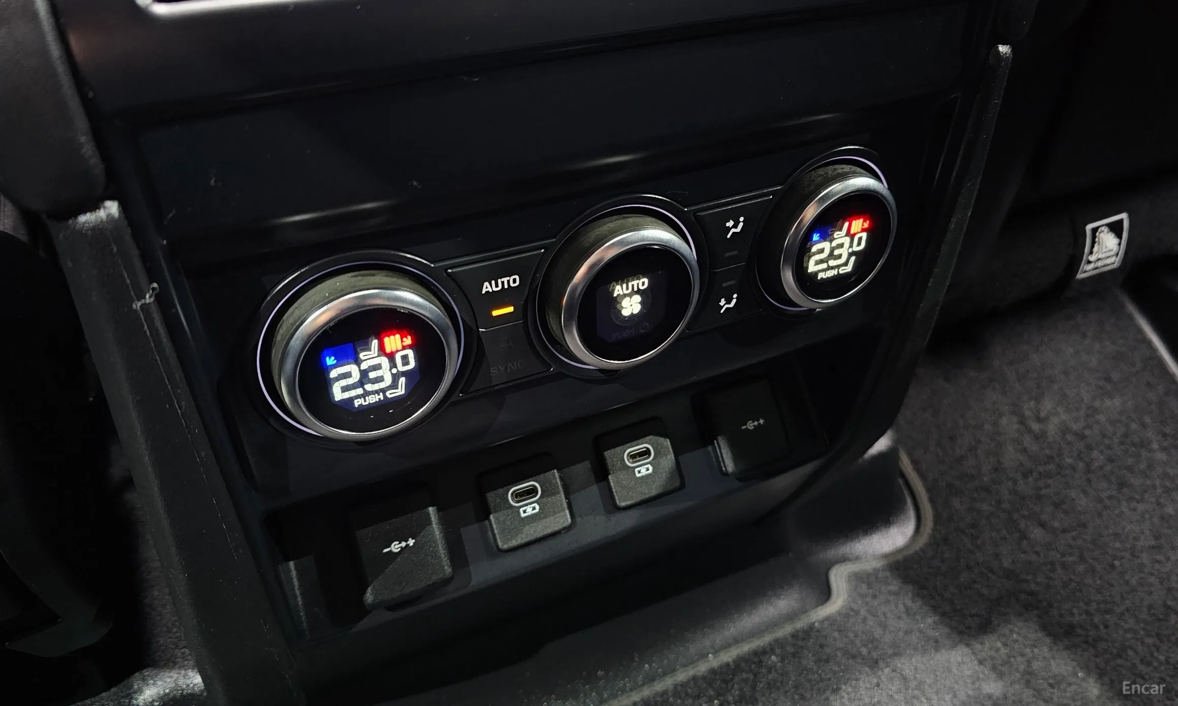 Land Rover Defender (L663) превью 18