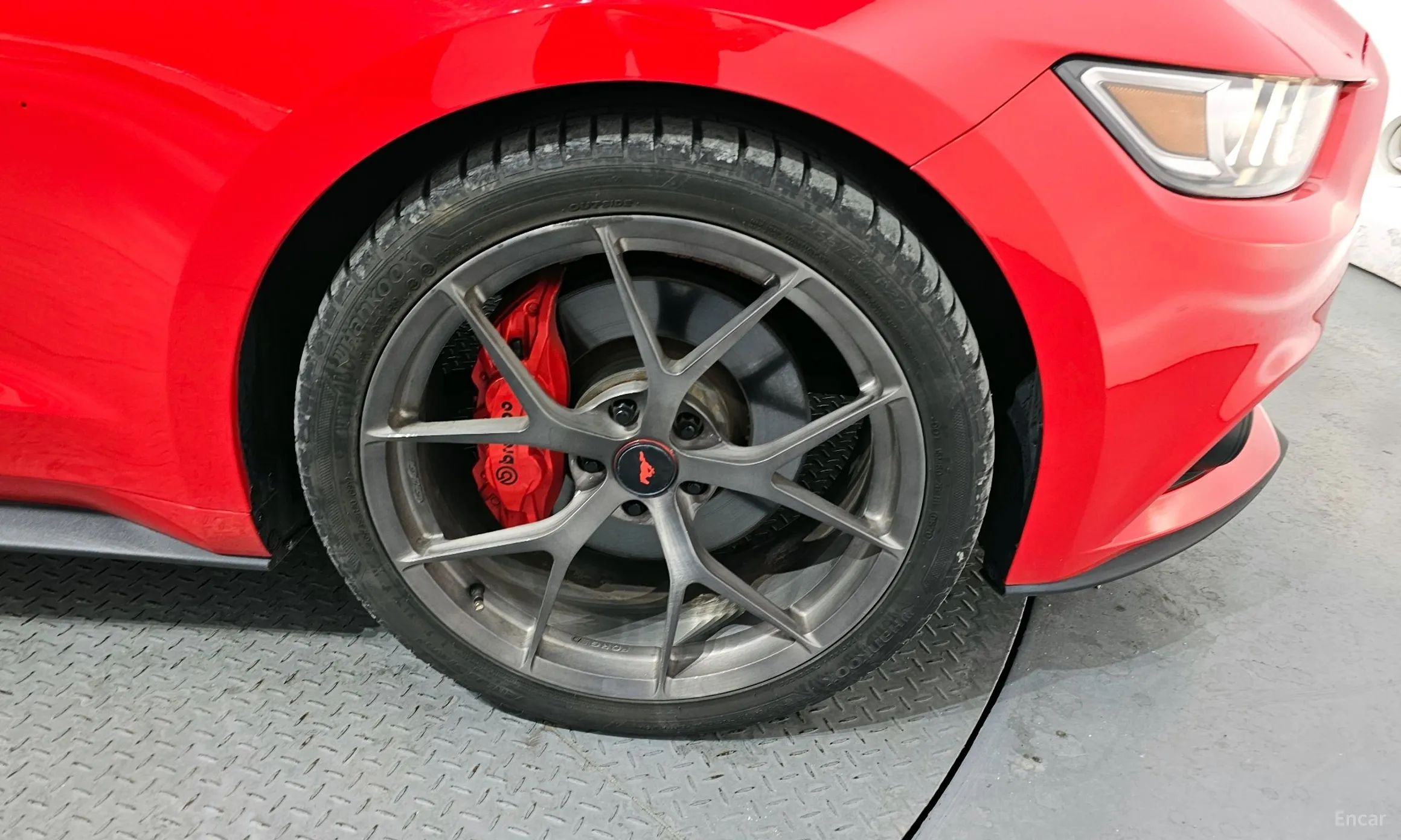 Ford Mustang превью 5