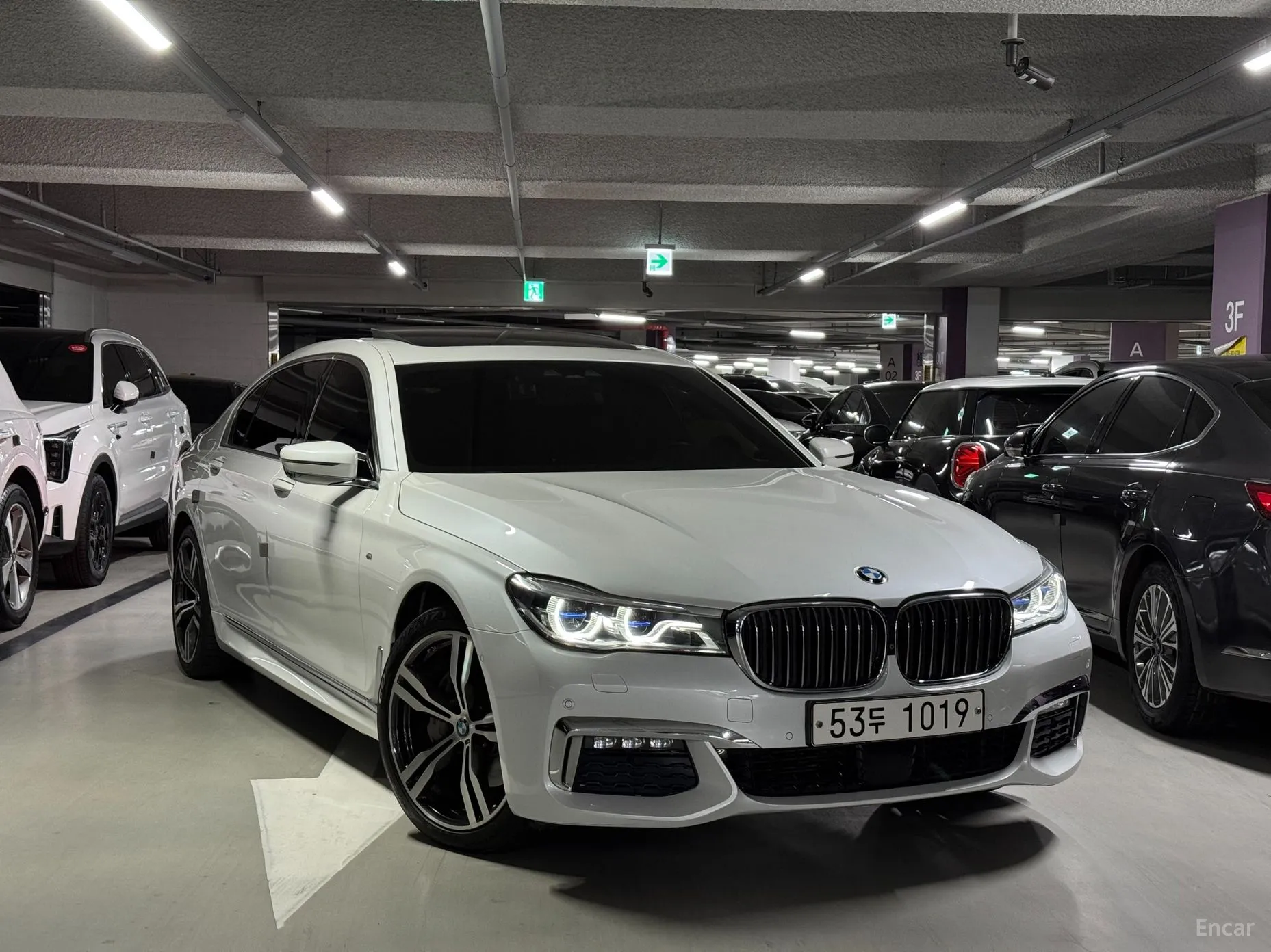 BMW 7 Series (G11)